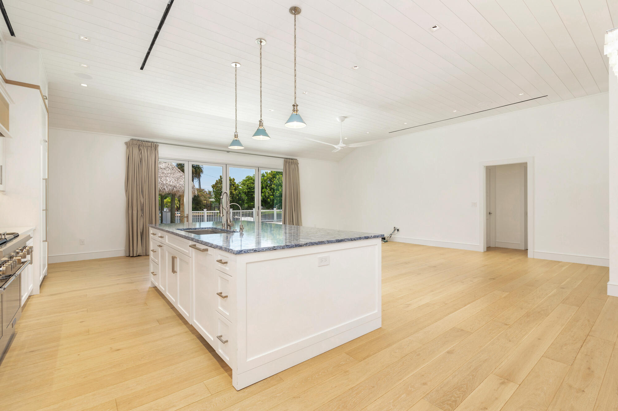LAKE CLARKE MNR - Residential