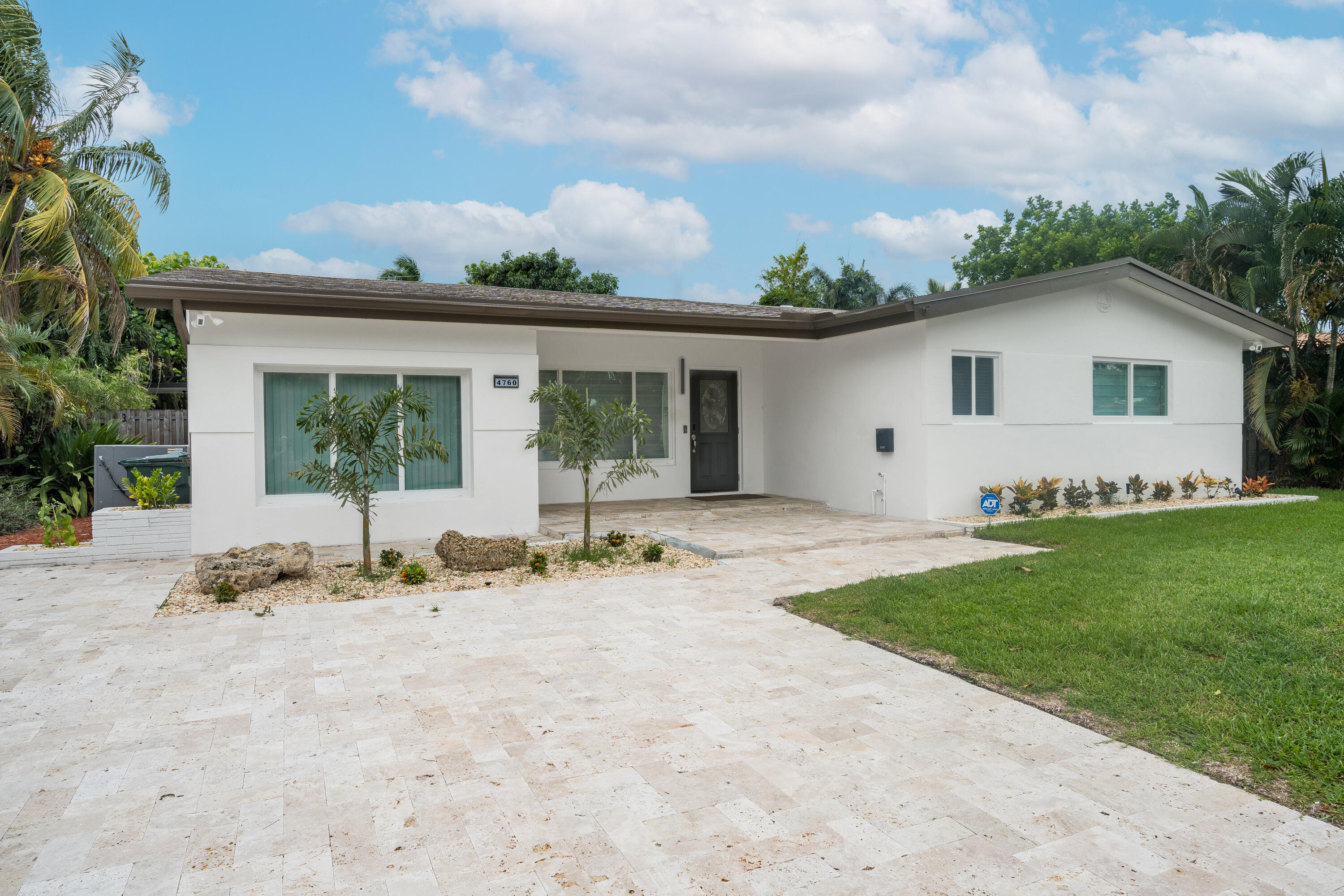 FLORANADA RIDGE SEC - Residential