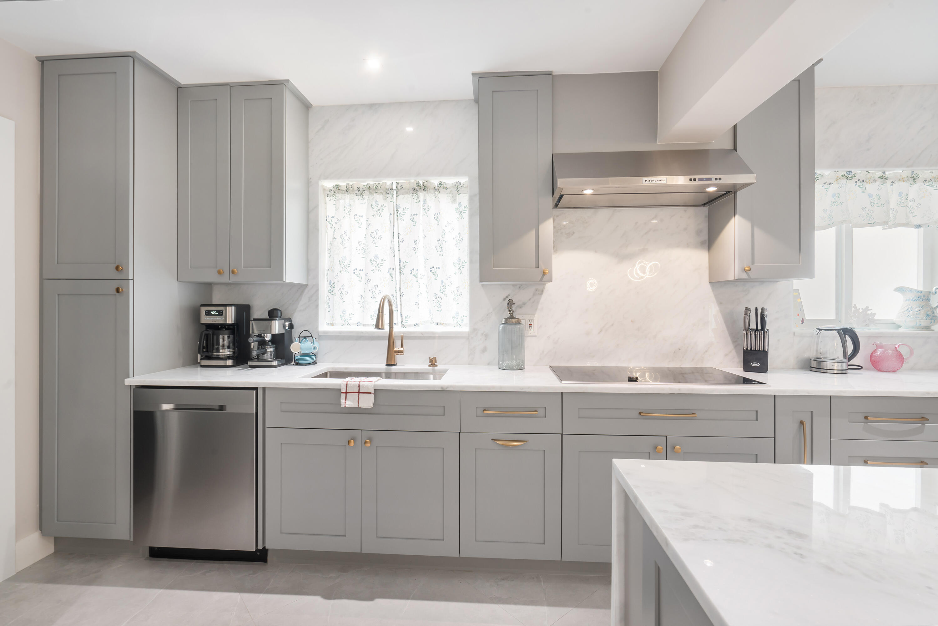 FLORANADA RIDGE SEC - Residential