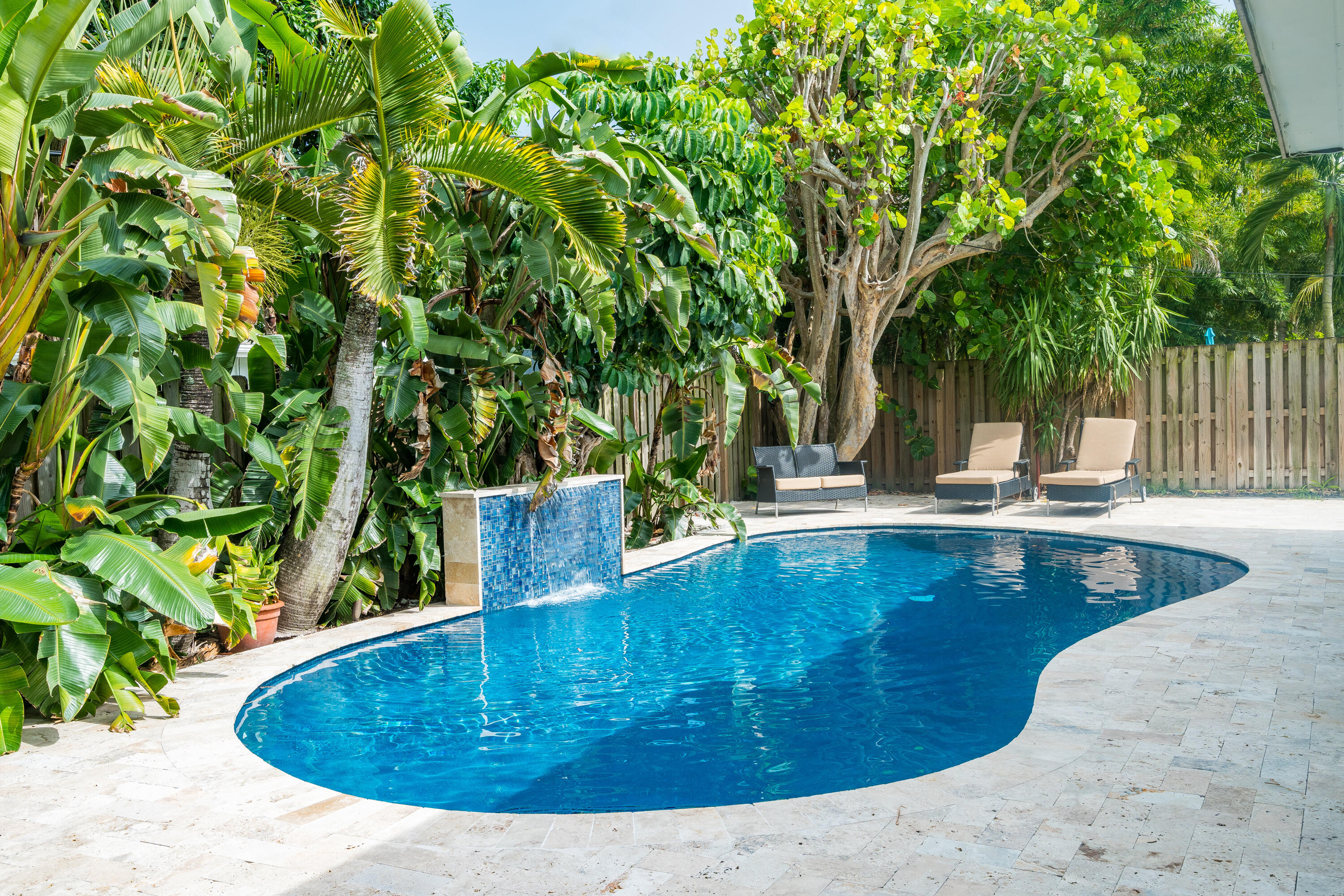 FLORANADA RIDGE SEC - Residential