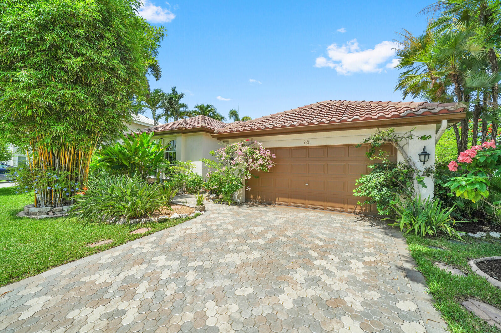 SILVER LAKES AT PEMBROKE PINES - Residential