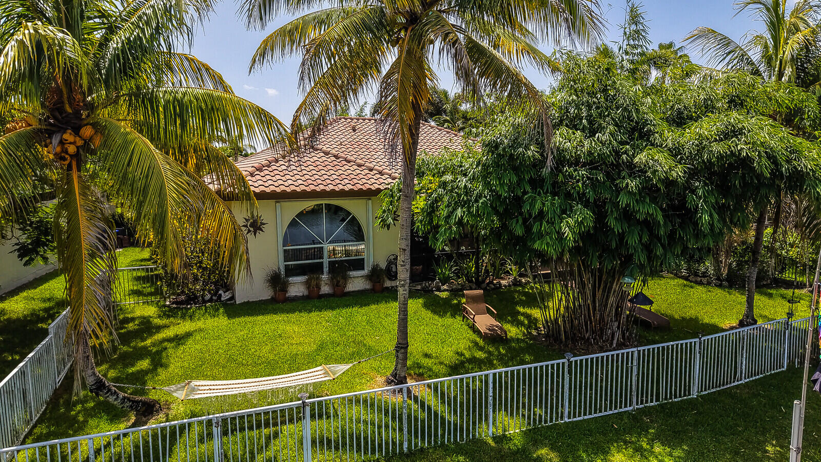 SILVER LAKES AT PEMBROKE PINES - Residential
