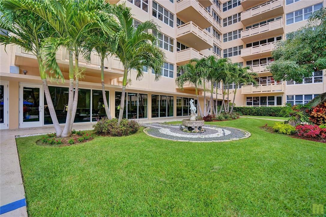 CORAL RIDGE TOWERS SOUTH - Residential