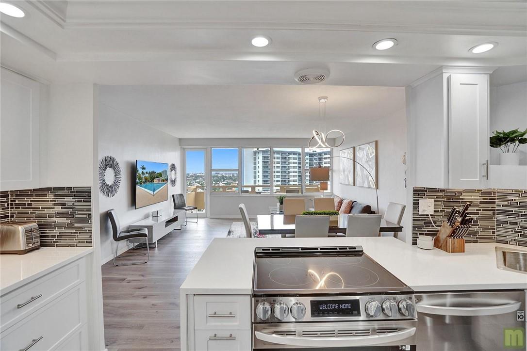 CORAL RIDGE TOWERS SOUTH - Residential