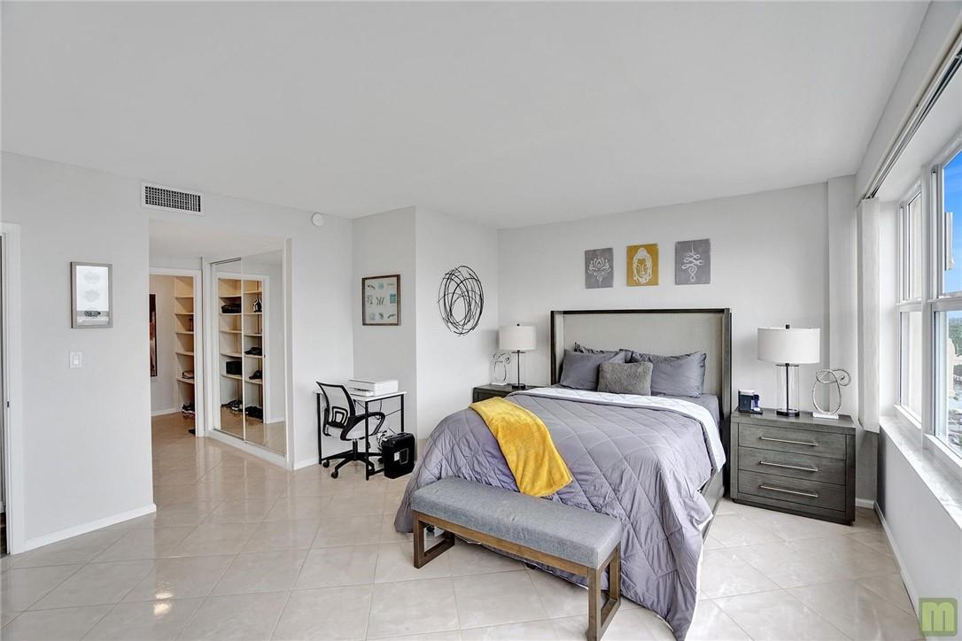 CORAL RIDGE TOWERS SOUTH - Residential