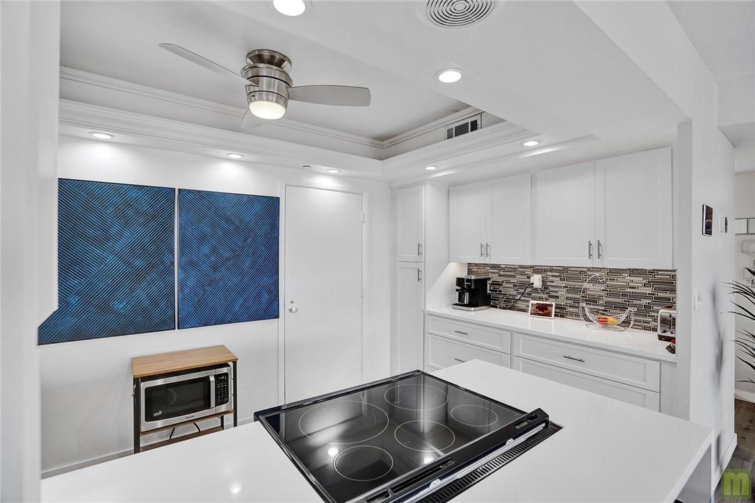 CORAL RIDGE TOWERS SOUTH - Residential