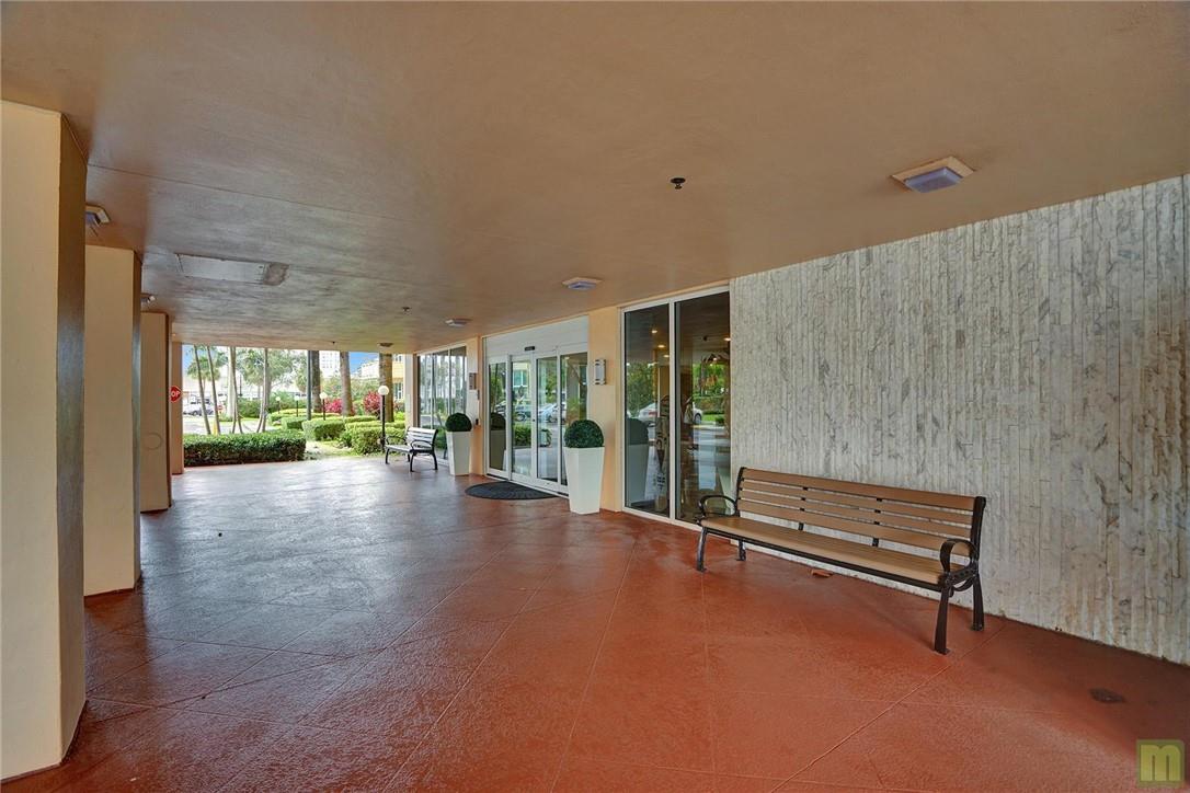 CORAL RIDGE TOWERS SOUTH - Residential