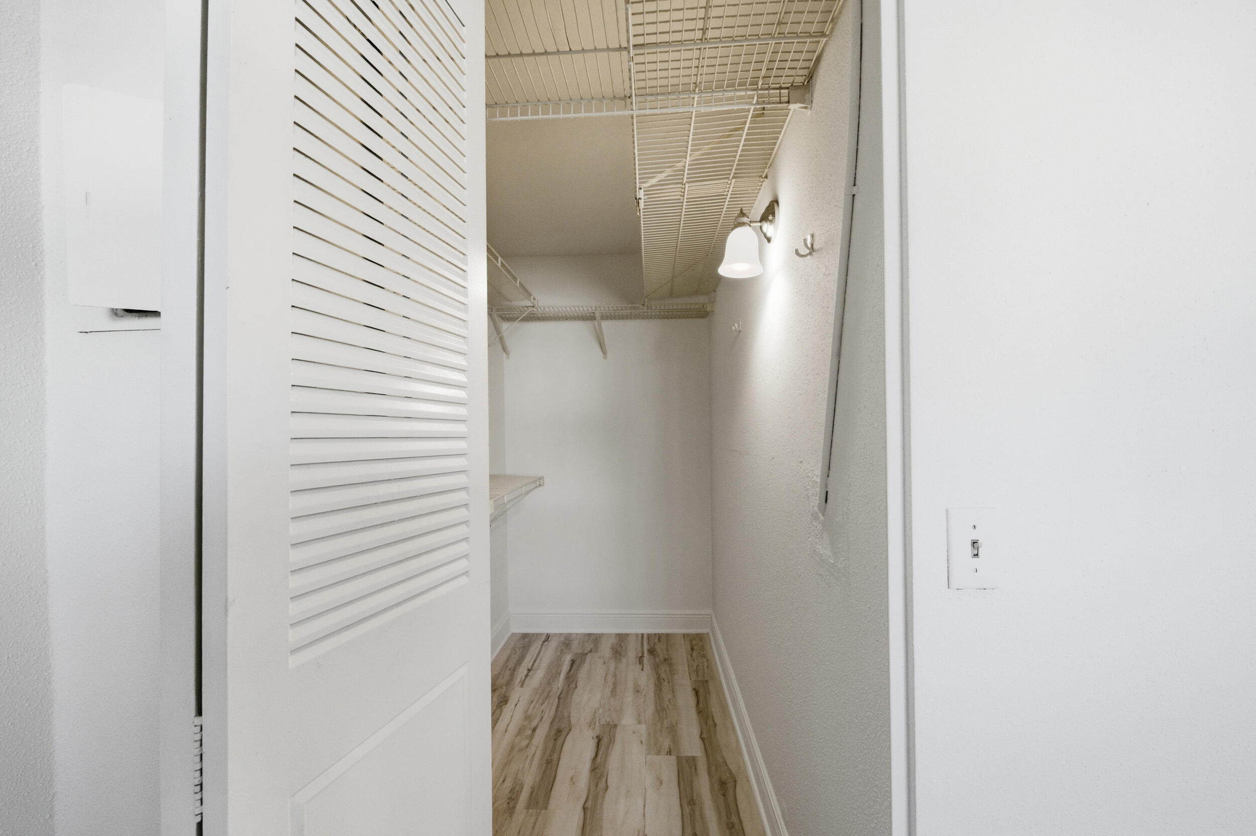 KINGS POINT BRITTANY CONDOS - Residential Lease