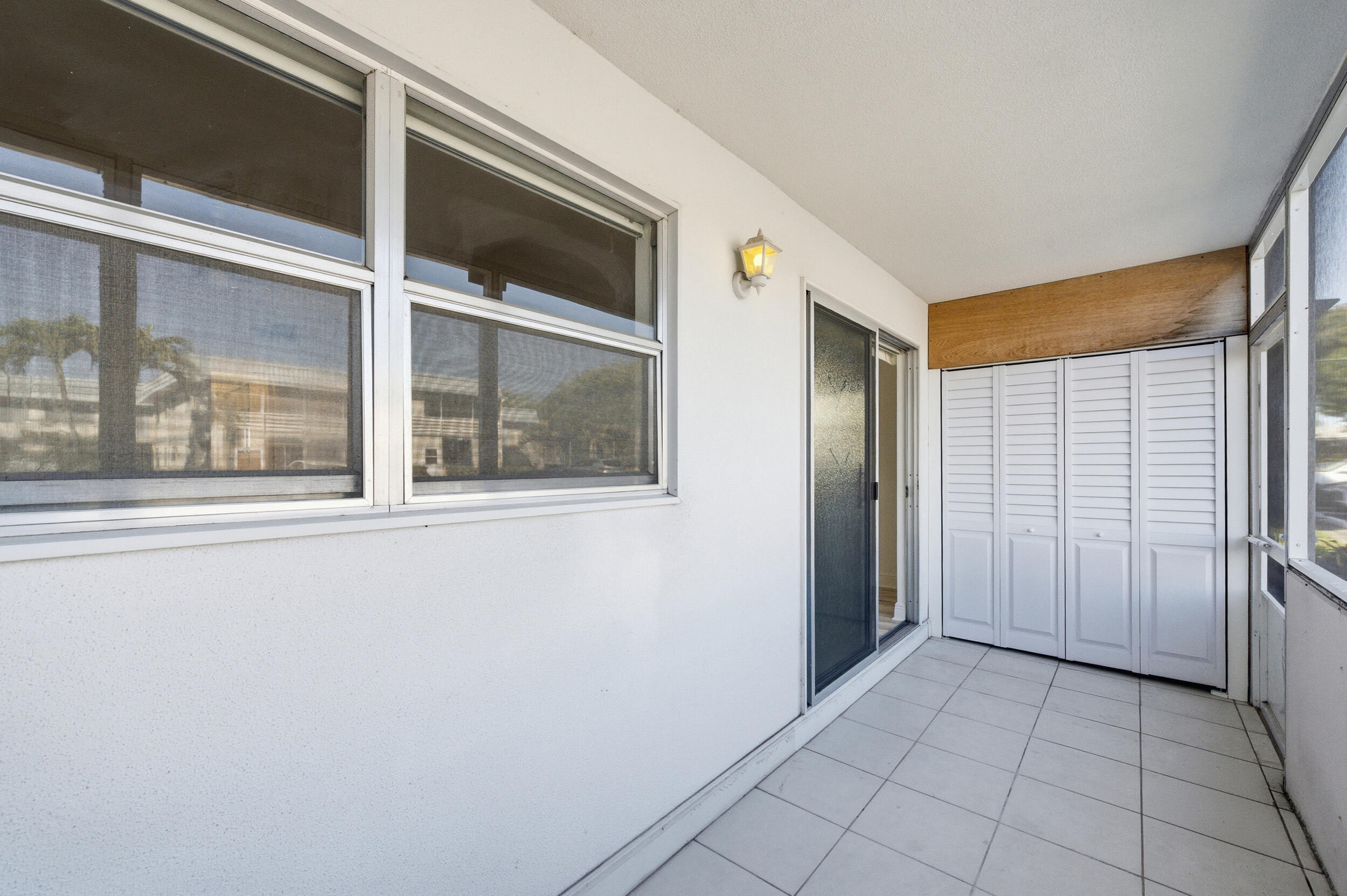 KINGS POINT BRITTANY CONDOS - Residential Lease