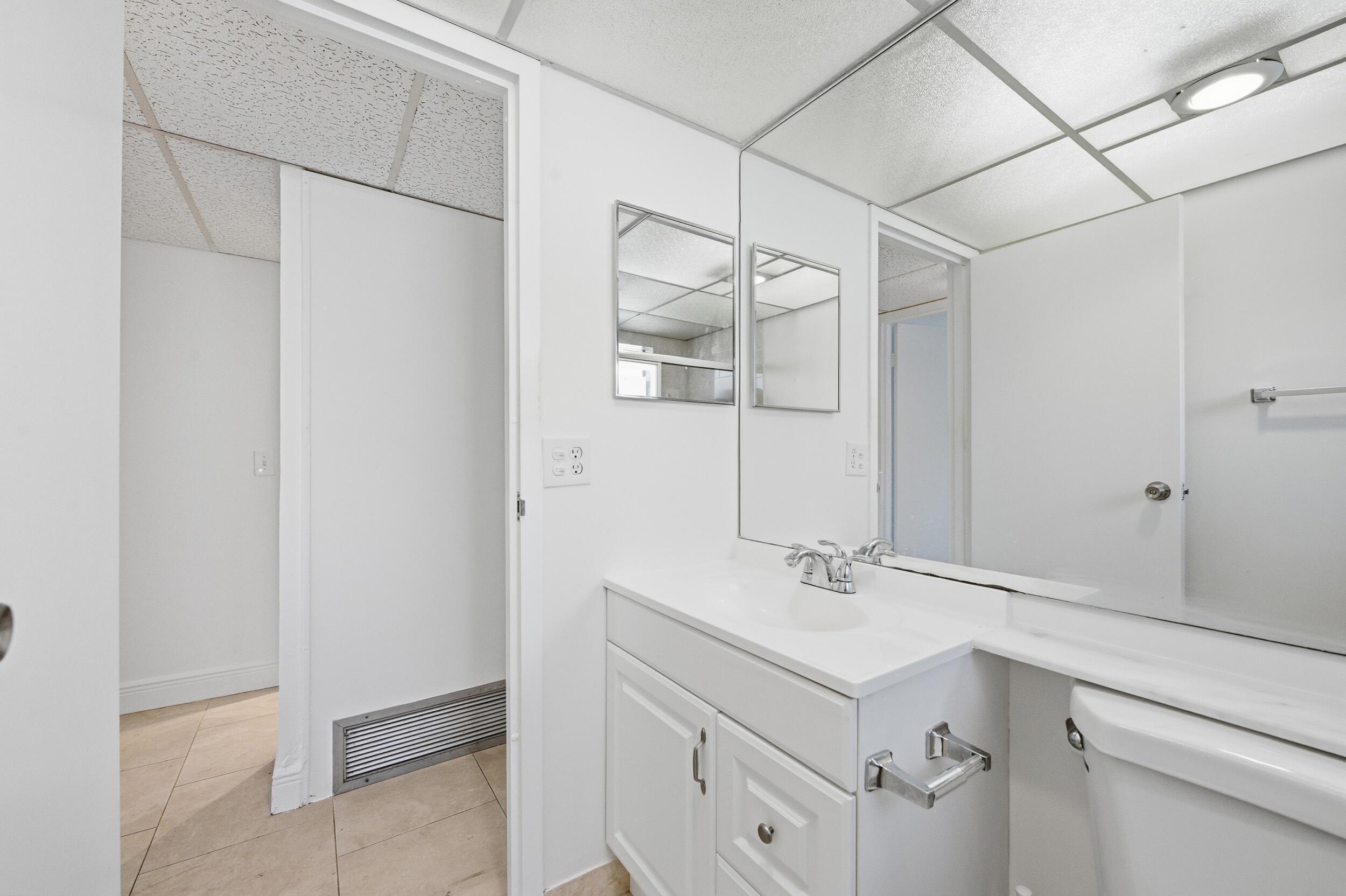 KINGS POINT BRITTANY CONDOS - Residential Lease