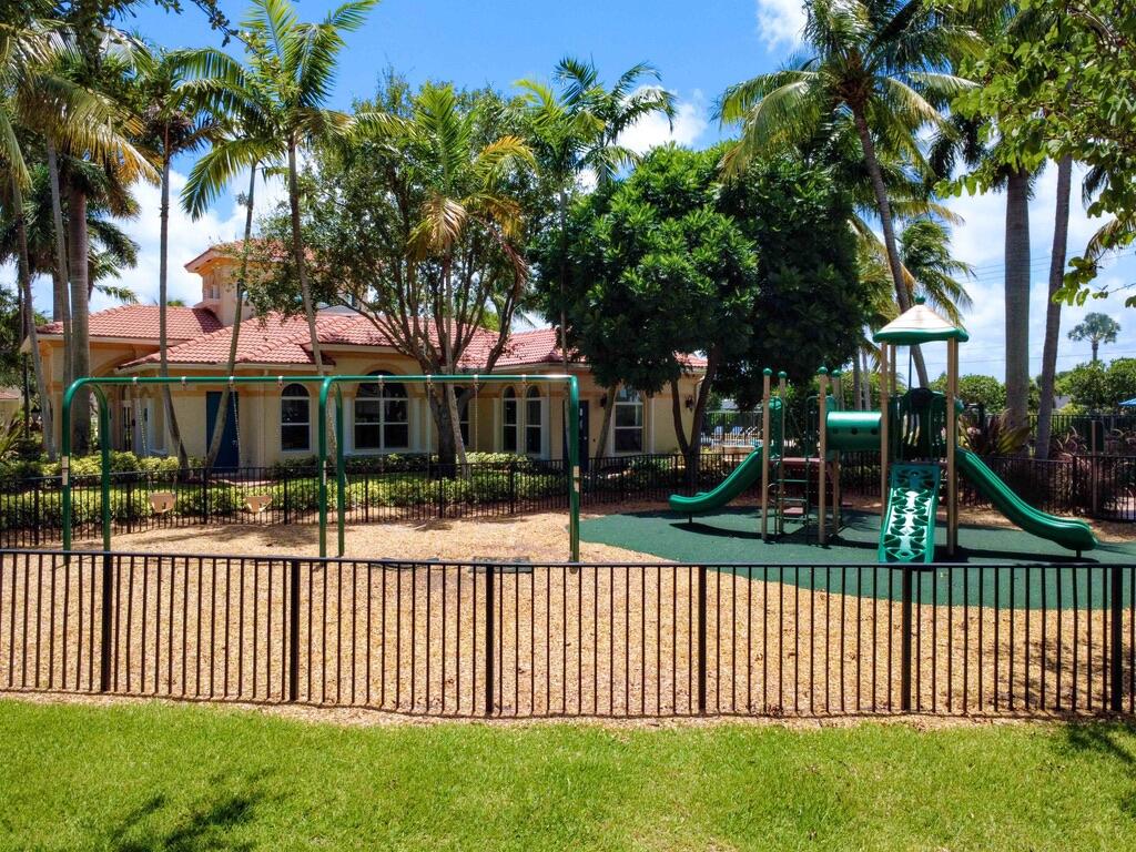 QUANTUM PARK TOWNHOMES - Residential