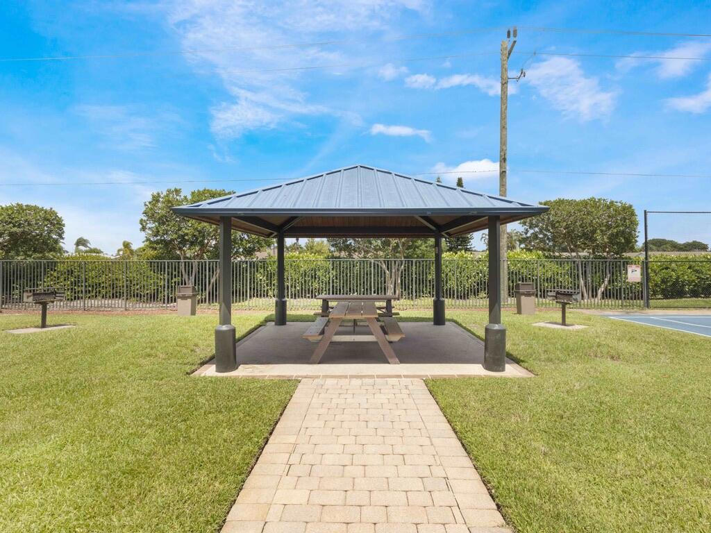 QUANTUM PARK TOWNHOMES - Residential