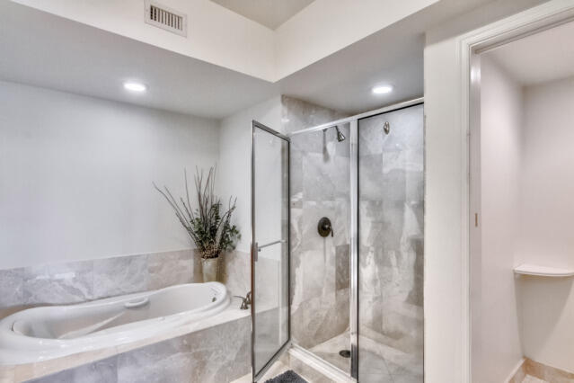 MARINA GRANDE RIVIERA BEACH CONDO - Residential Lease