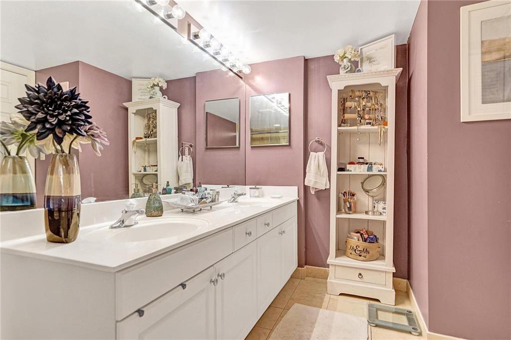 Sheridan Beach Club Condo - Residential
