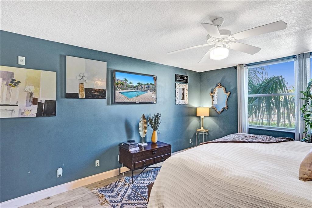 Sheridan Beach Club Condo - Residential