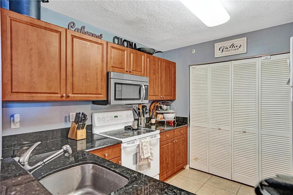 Sheridan Beach Club Condo - Residential