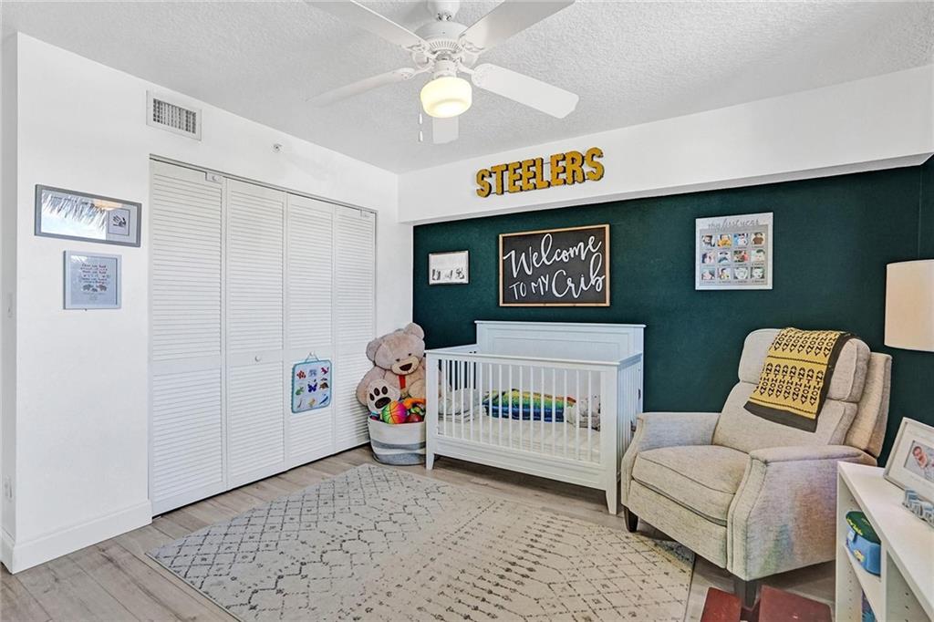 Sheridan Beach Club Condo - Residential