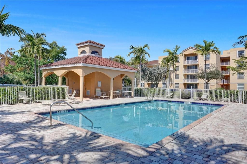 Sheridan Beach Club Condo - Residential