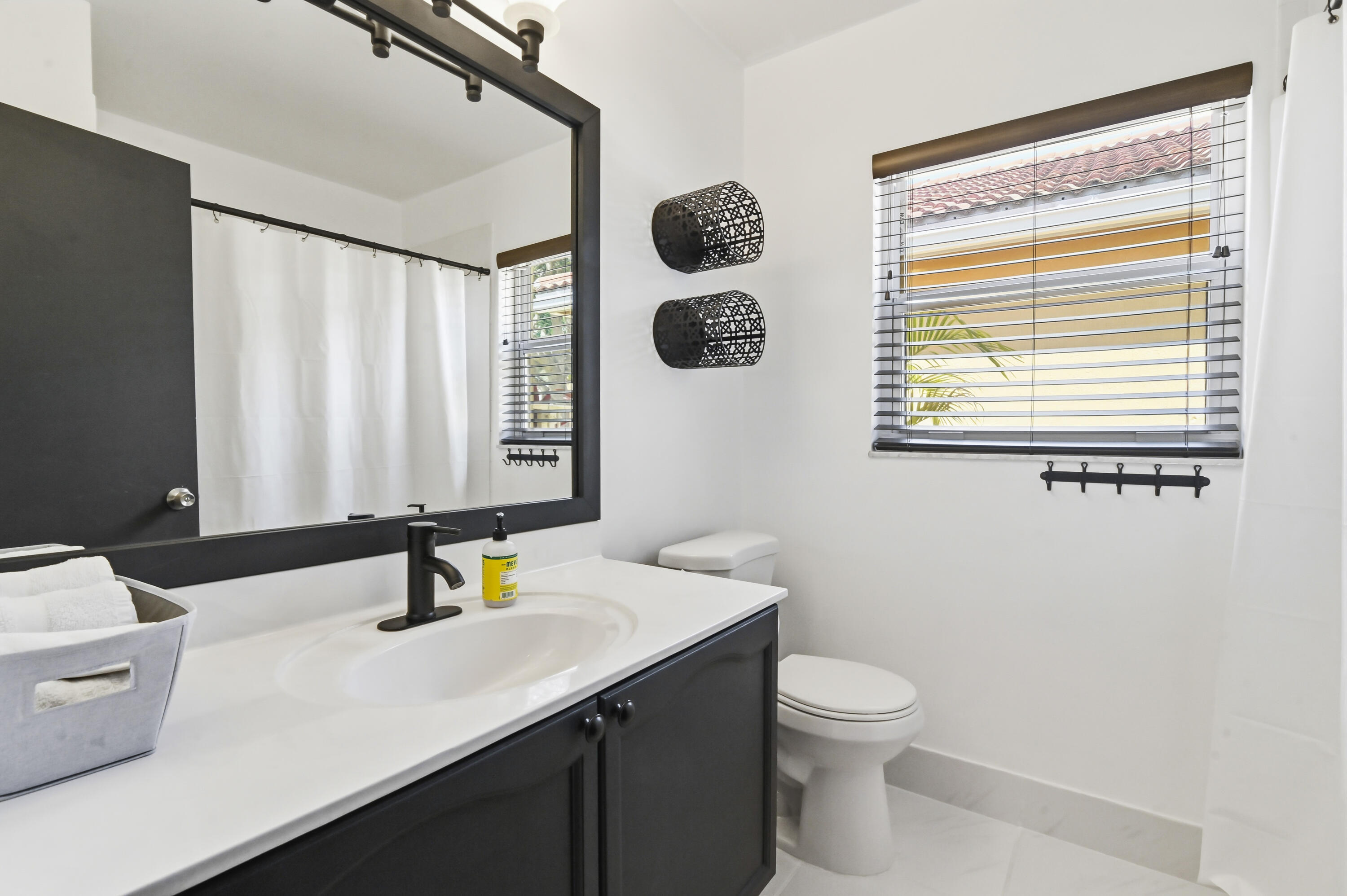 WINSTON TRAILS - Residential Lease