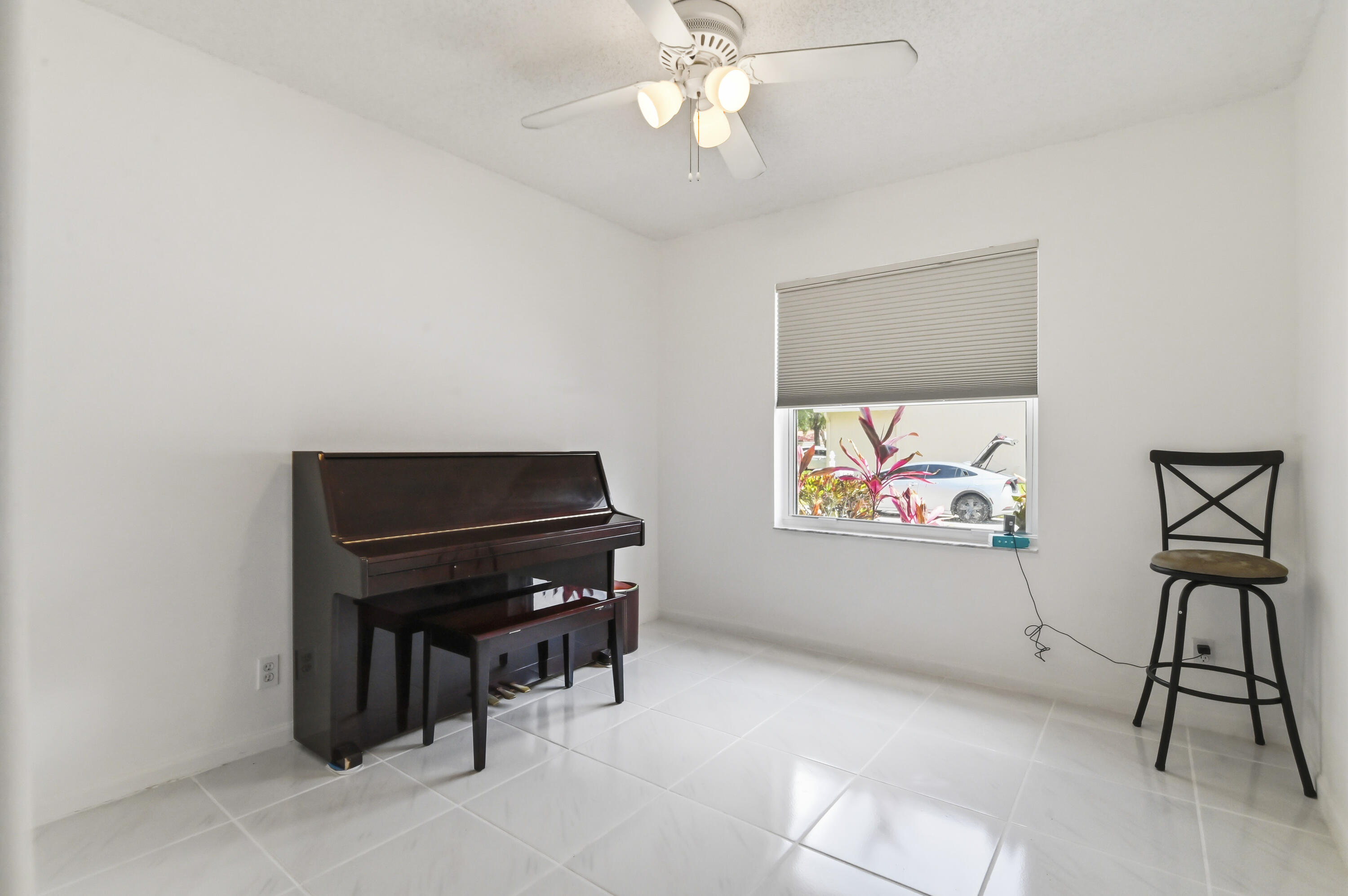 WINSTON TRAILS - Residential Lease