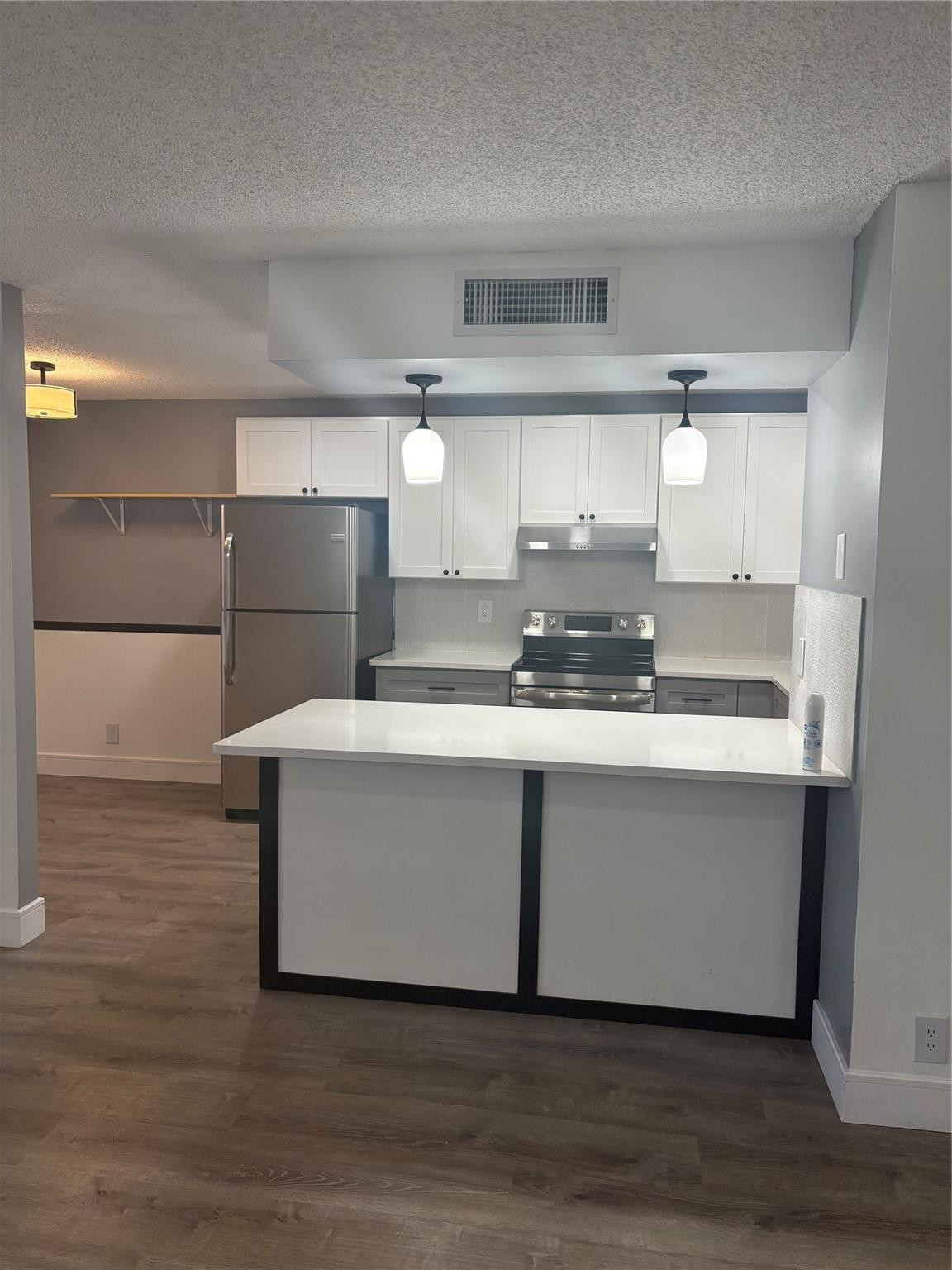 The Courtyard Condominium - Residential