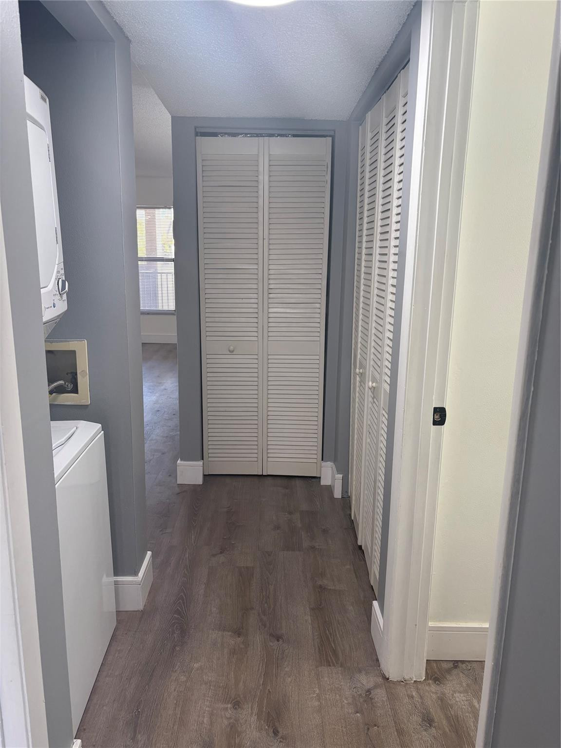 The Courtyard Condominium - Residential