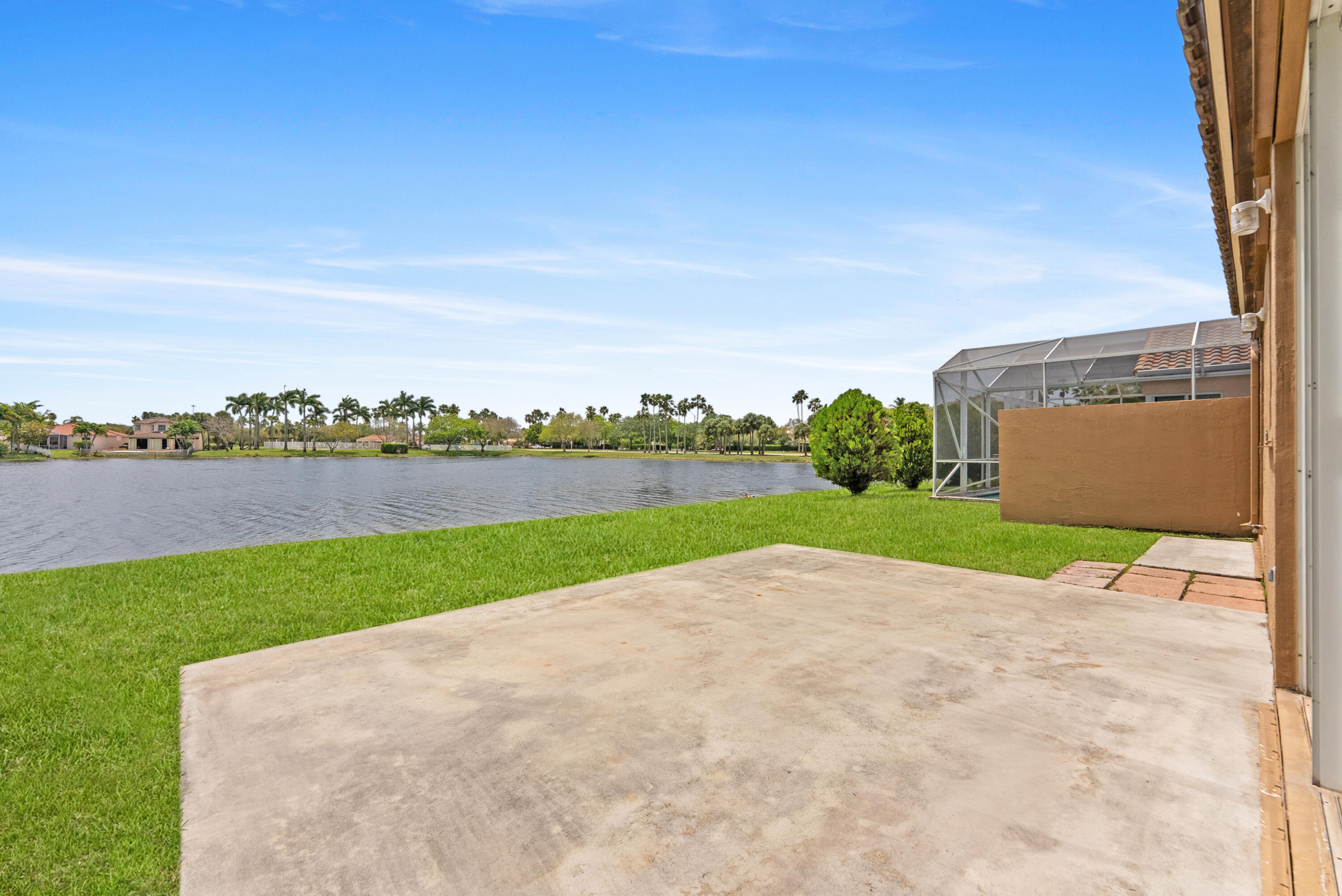 Towngate 156-11 B - Residential