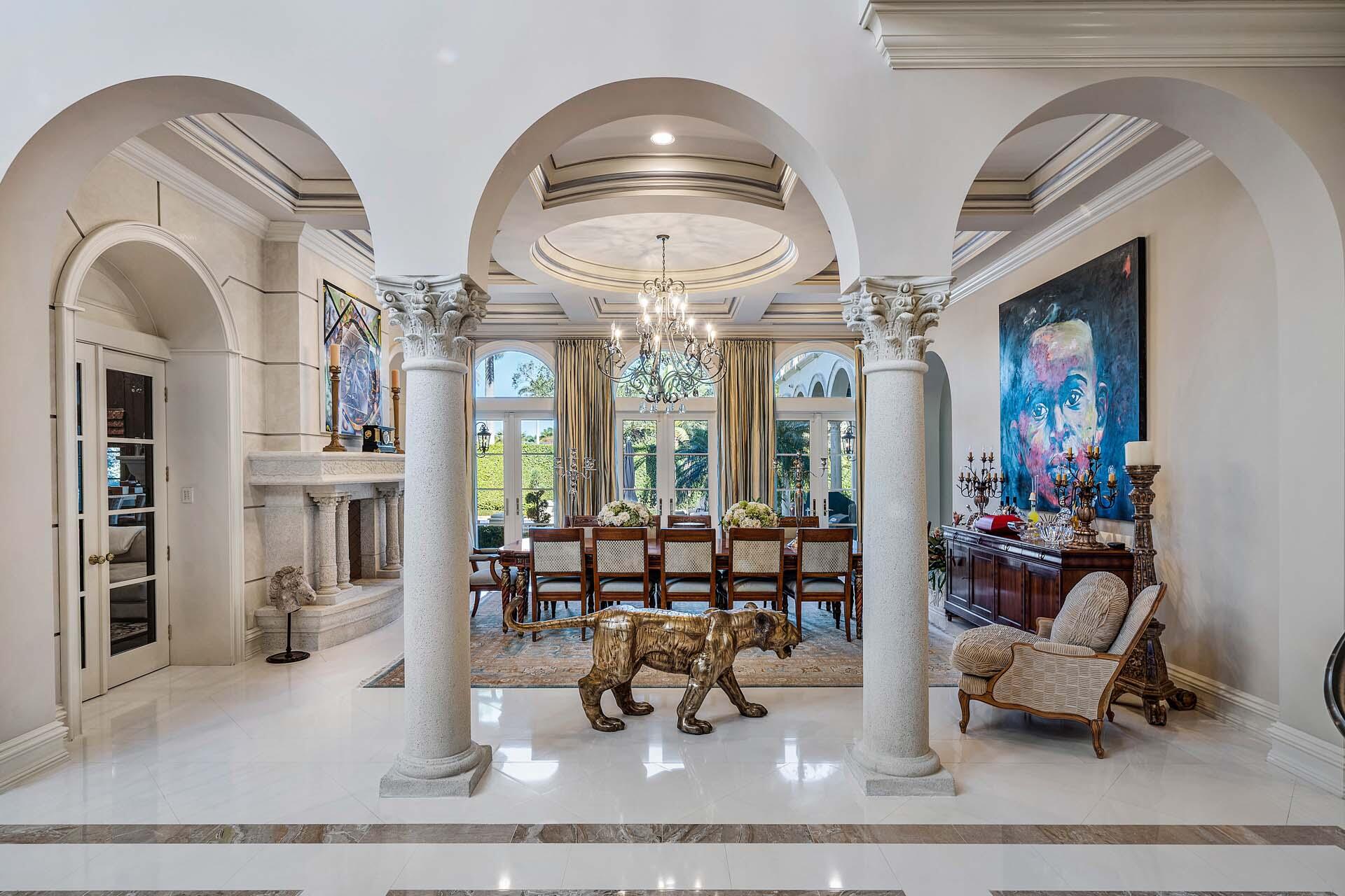ROYAL PALM YACHT & COUNTRY CLUB - Residential