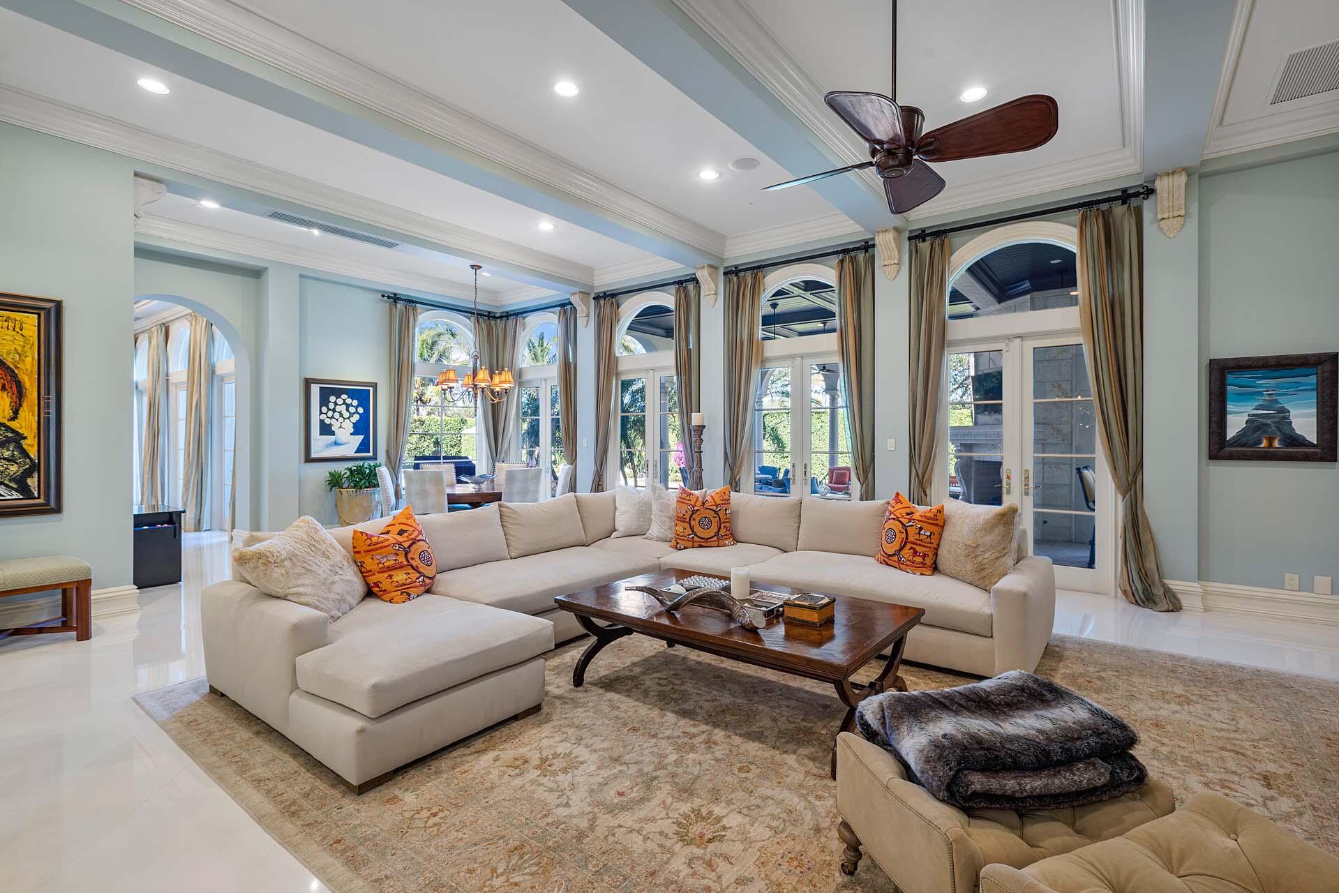 ROYAL PALM YACHT & COUNTRY CLUB - Residential