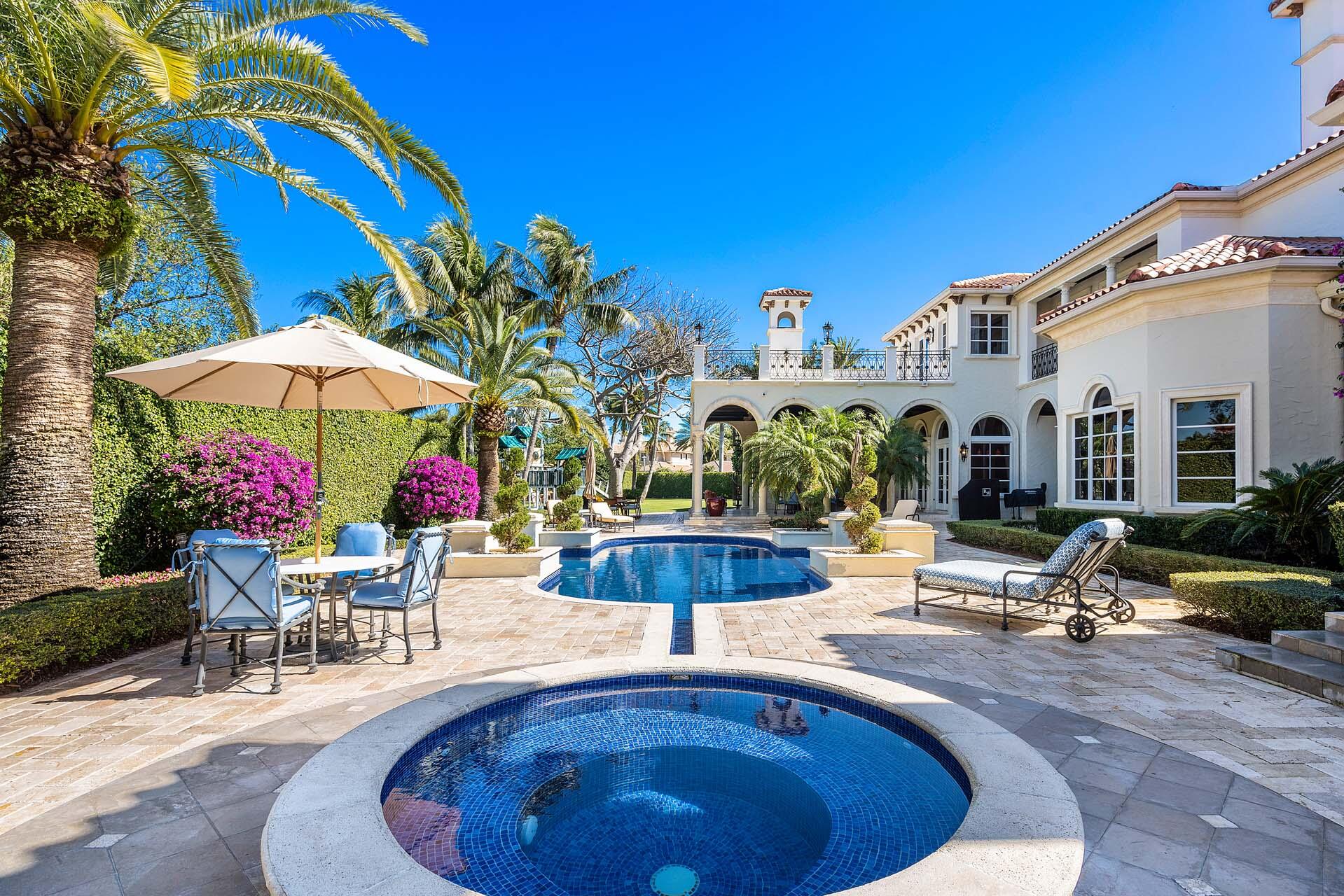 ROYAL PALM YACHT & COUNTRY CLUB - Residential