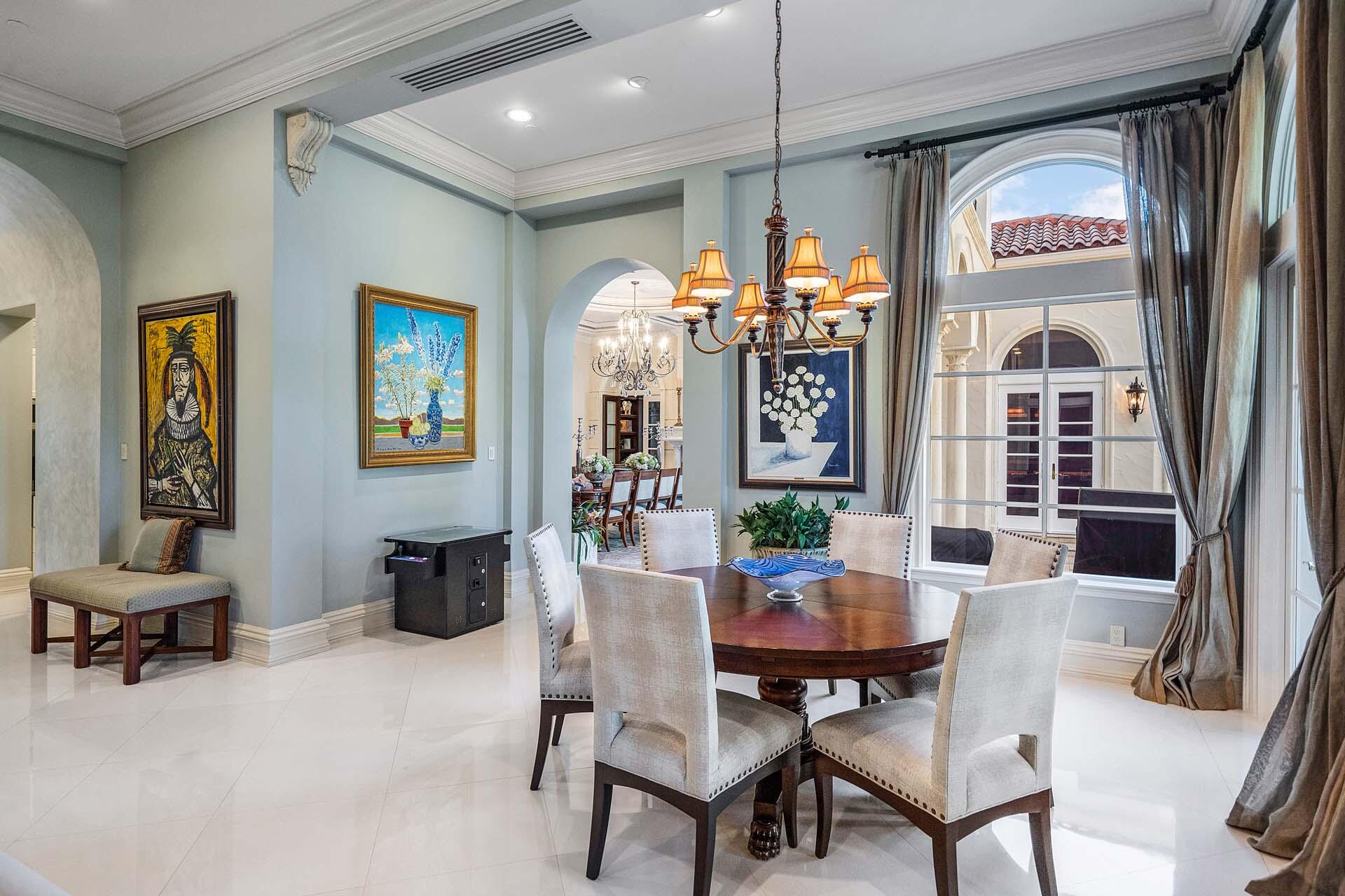 ROYAL PALM YACHT & COUNTRY CLUB - Residential