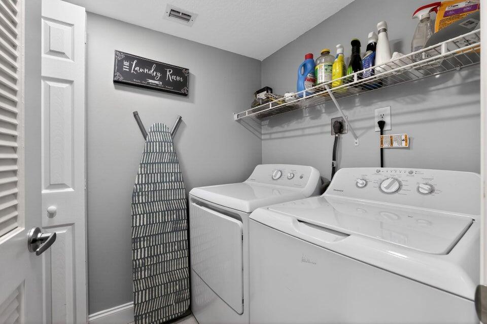 CYPRESS BEND CONDOMINIUM II - Residential Lease