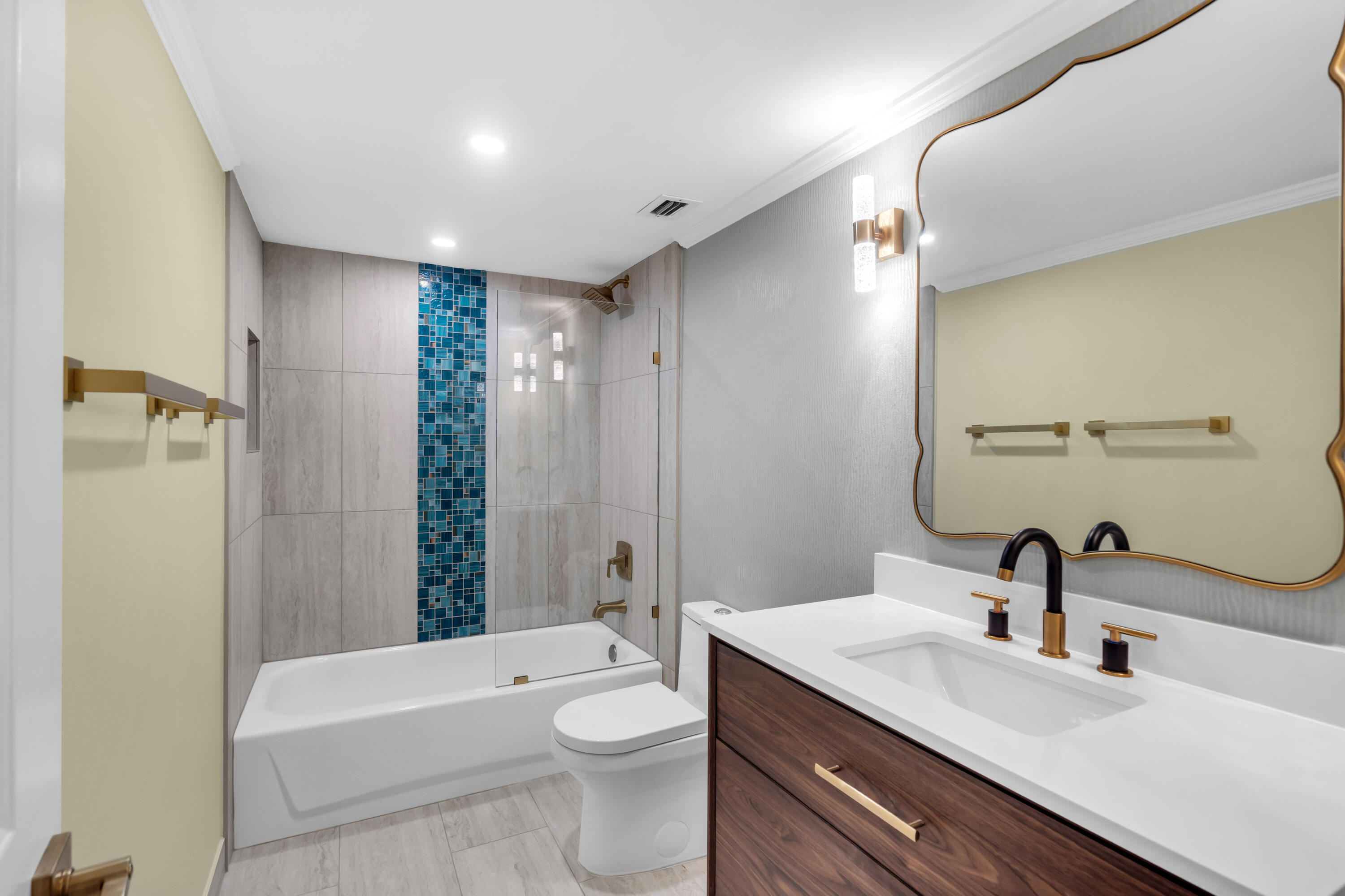 PATRICIAN CONDO - Residential