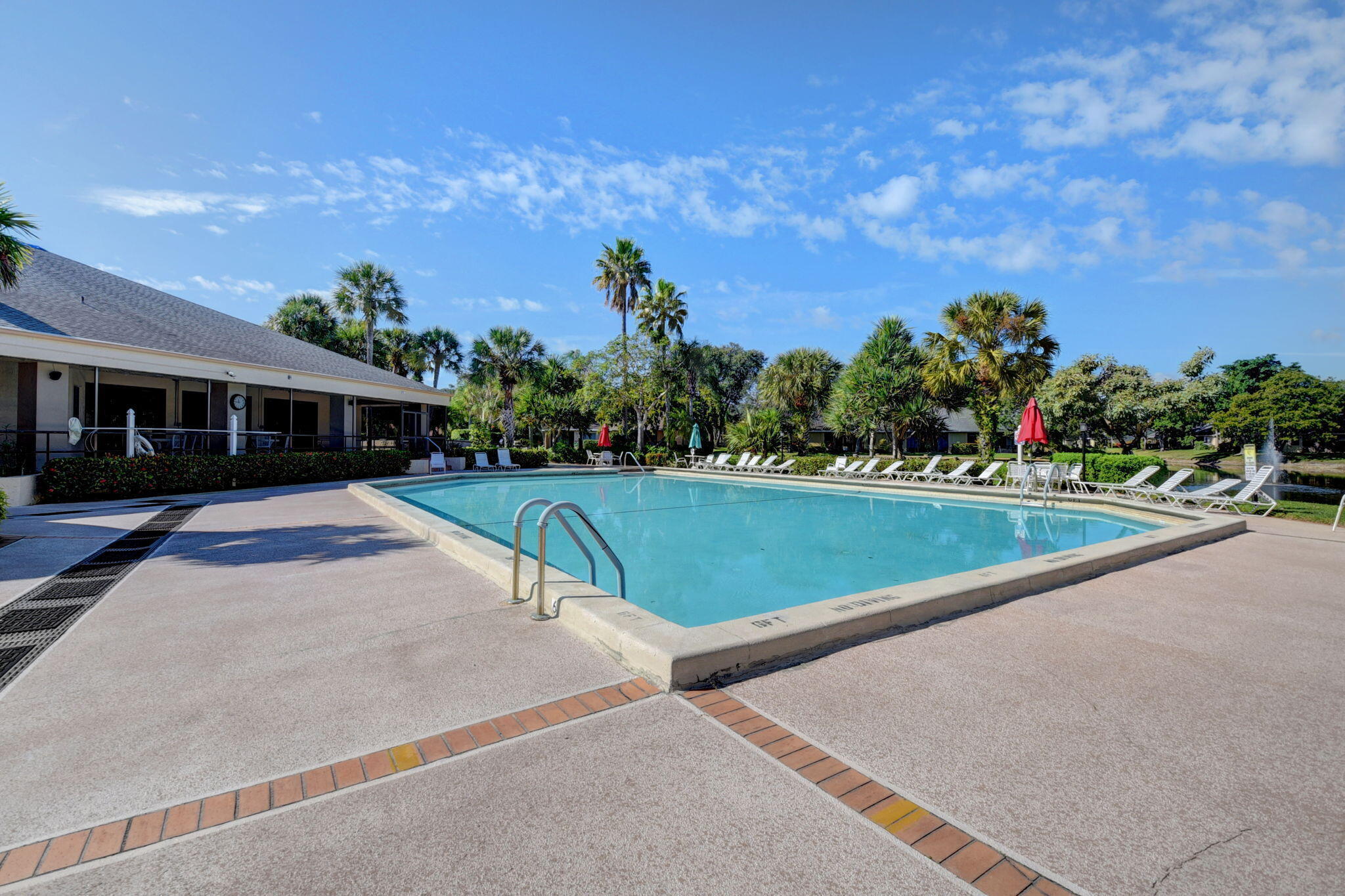 WATERBERRY VILLAS - Residential