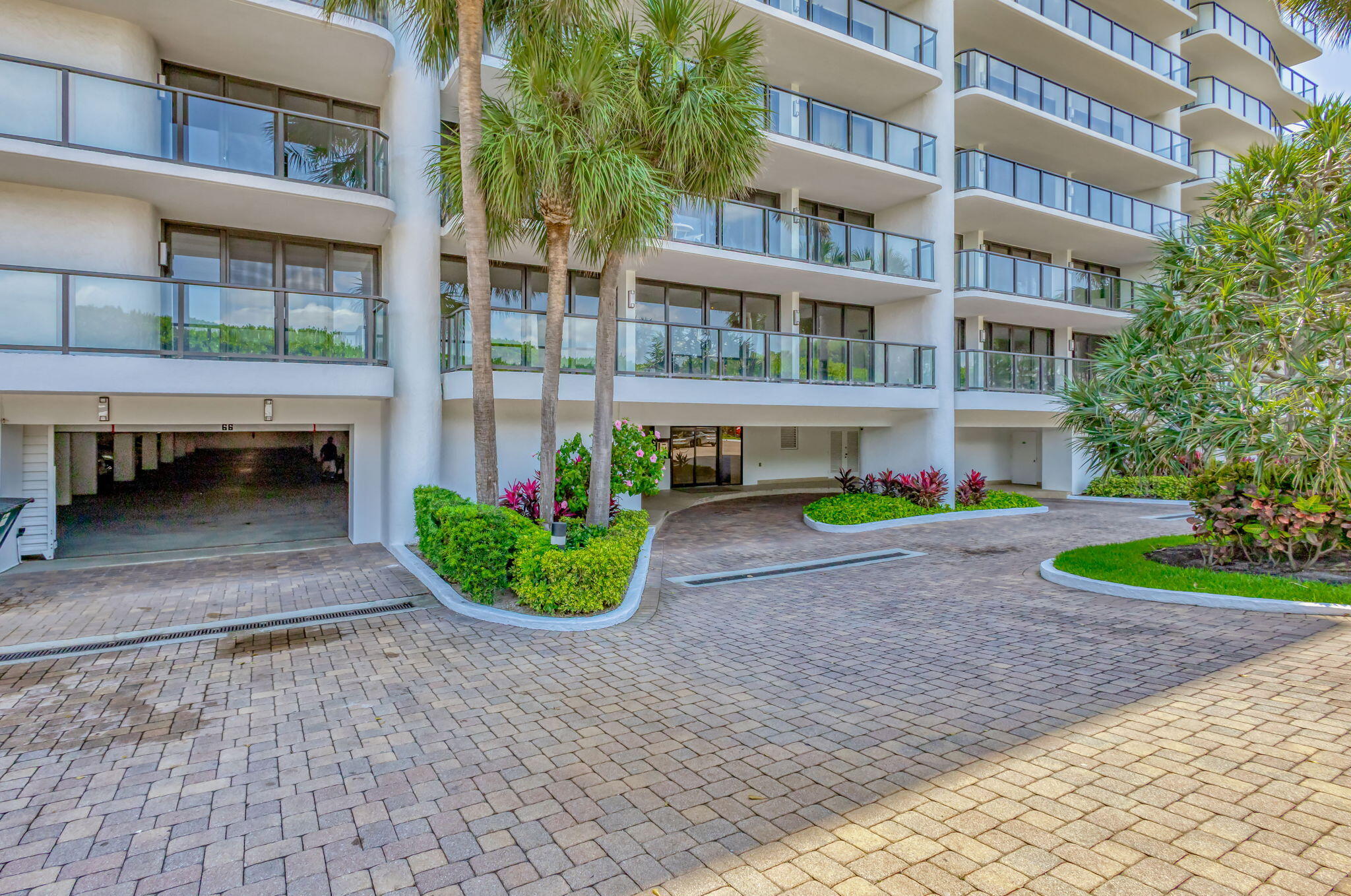 HALCYON OF PALM BEACH - Residential