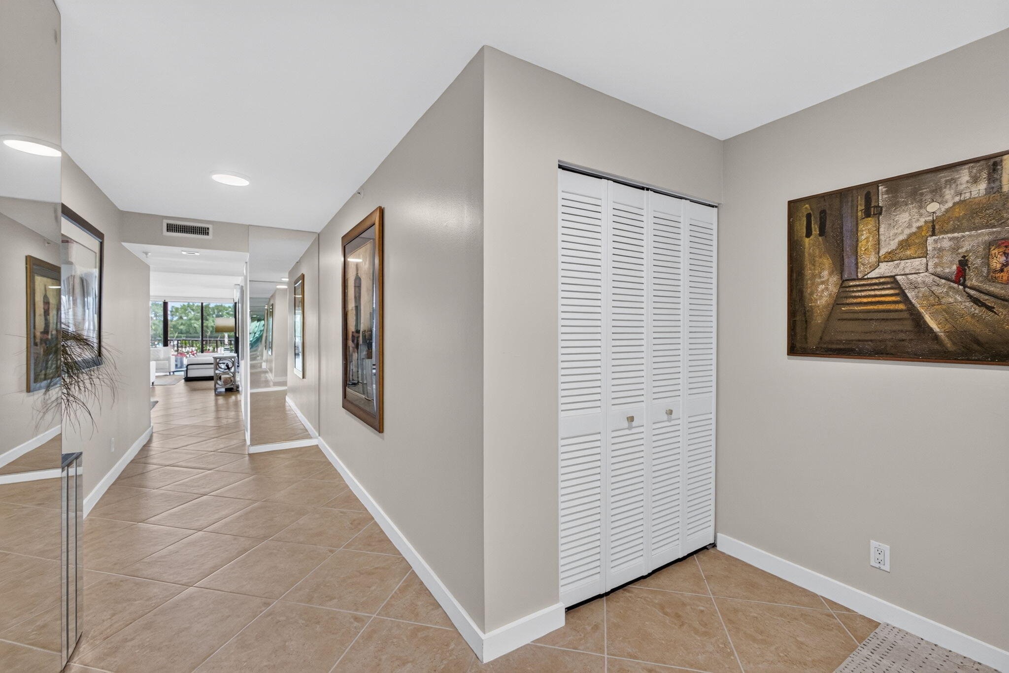 HALCYON OF PALM BEACH - Residential