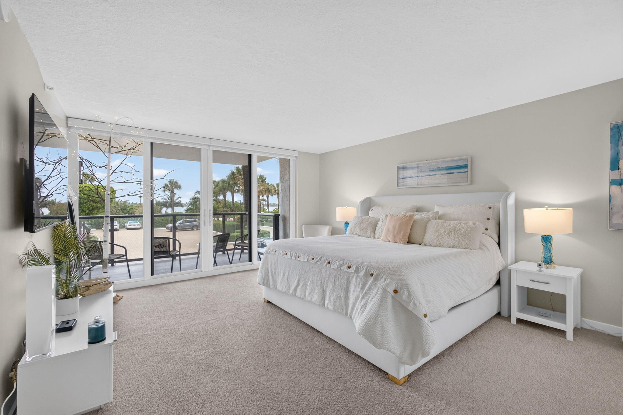 HALCYON OF PALM BEACH - Residential