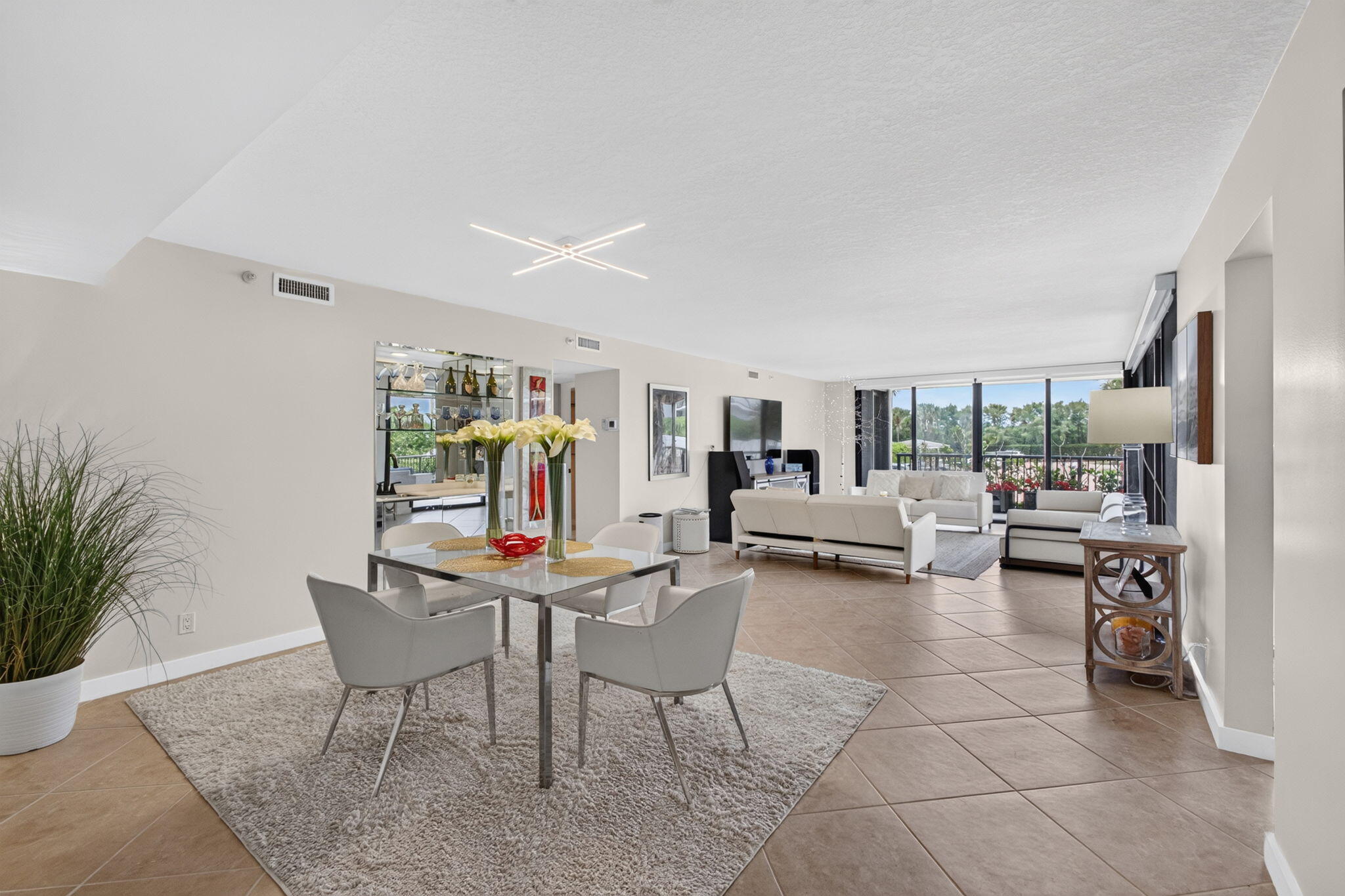 HALCYON OF PALM BEACH - Residential