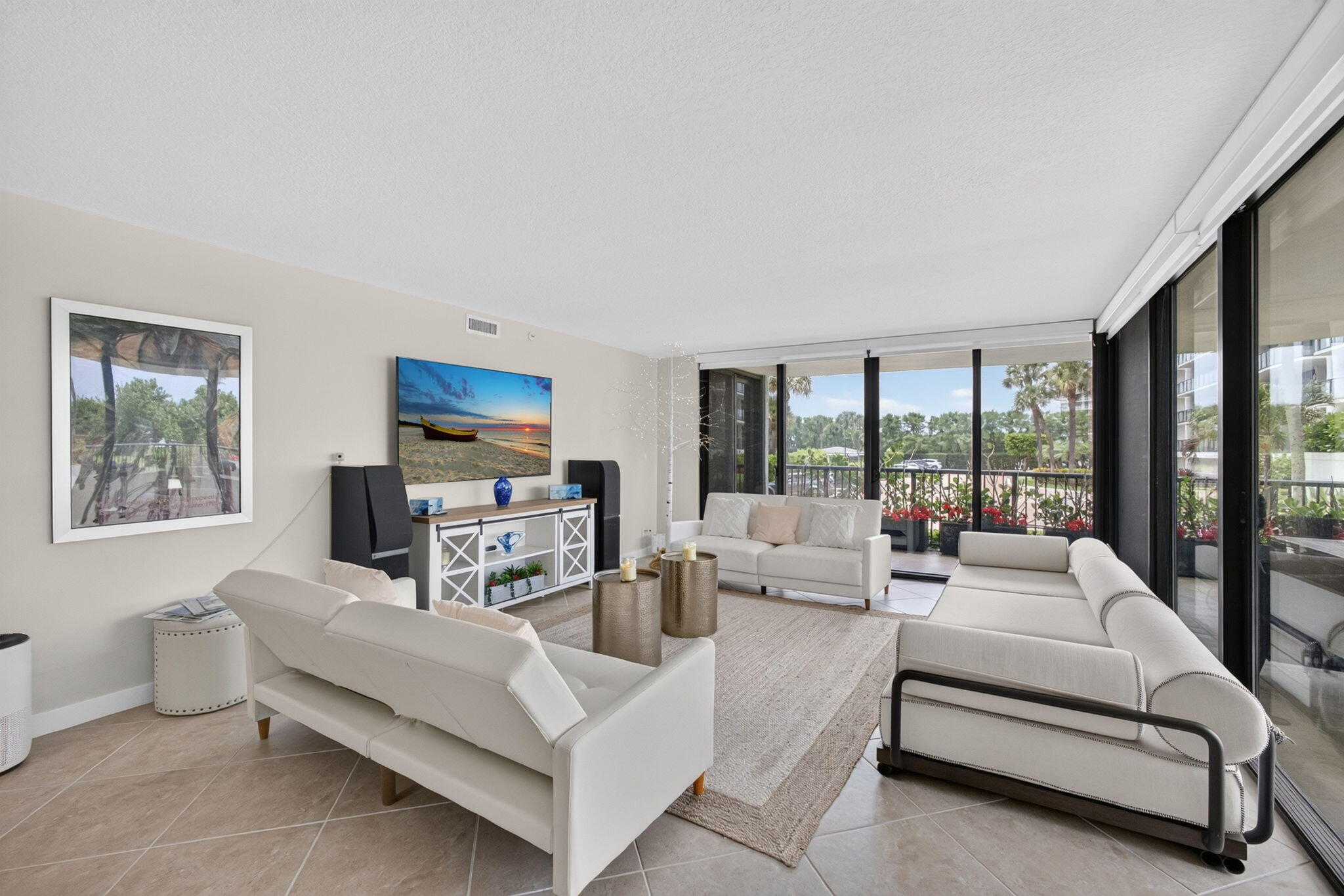 HALCYON OF PALM BEACH - Residential
