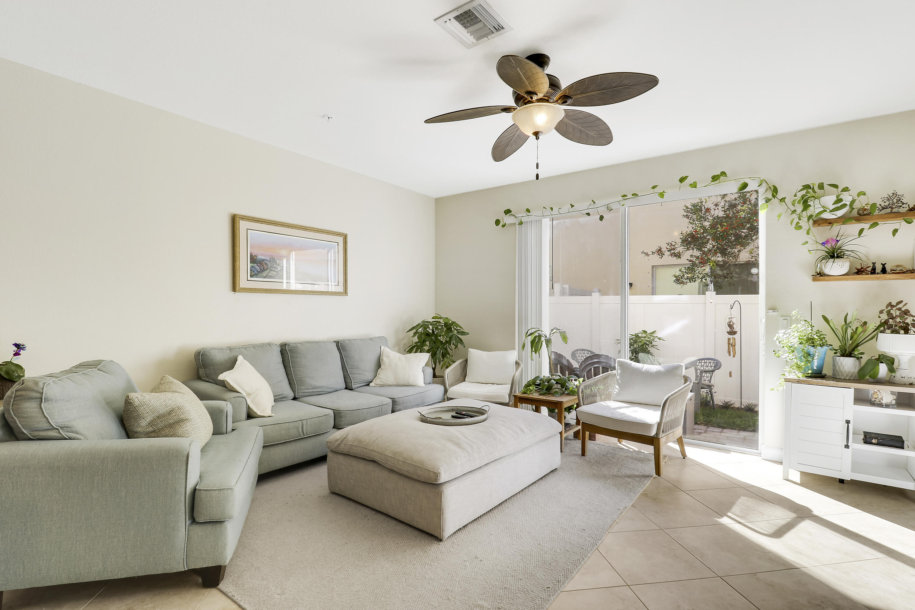 RIVER MARINA - Residential Lease