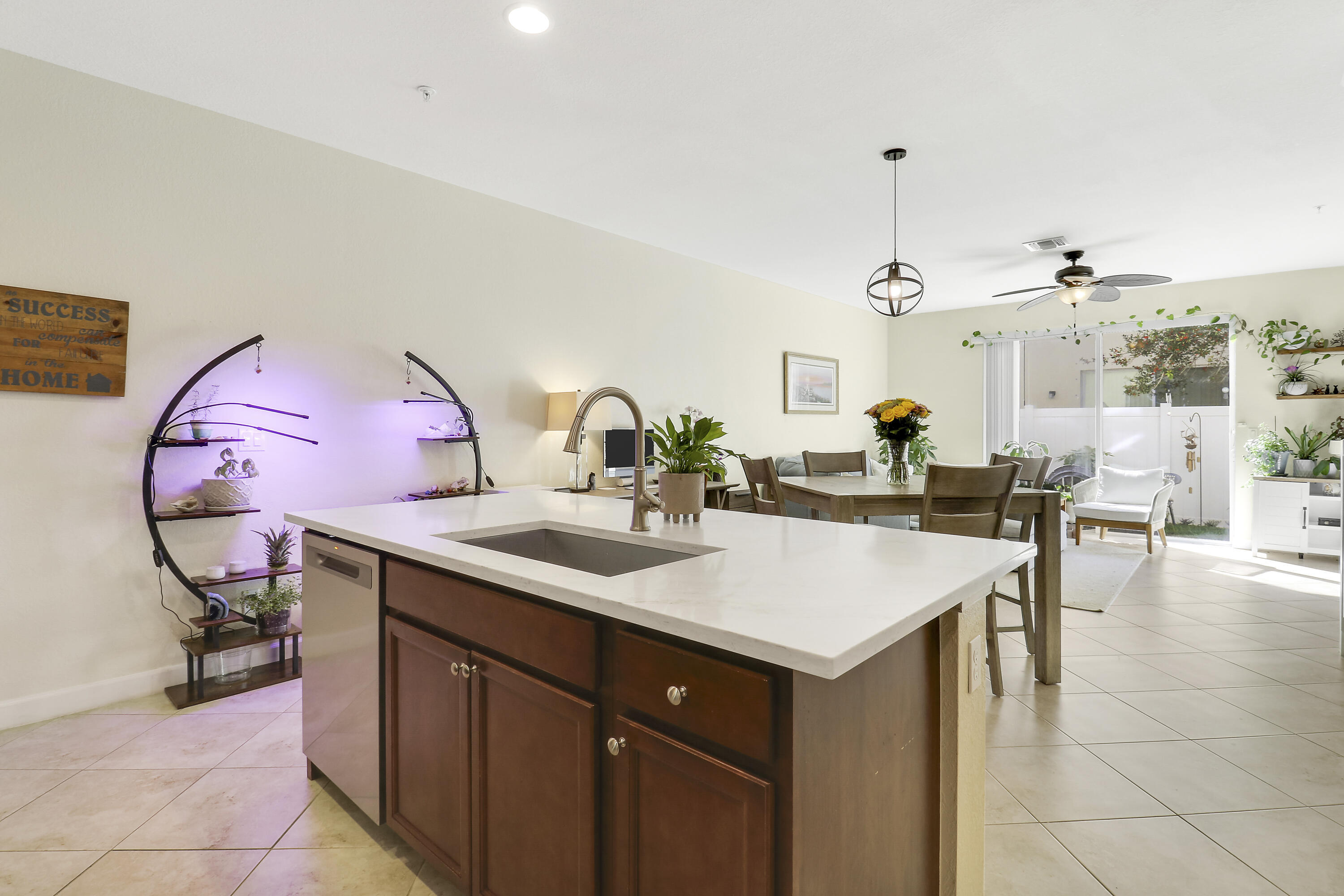 RIVER MARINA - Residential Lease
