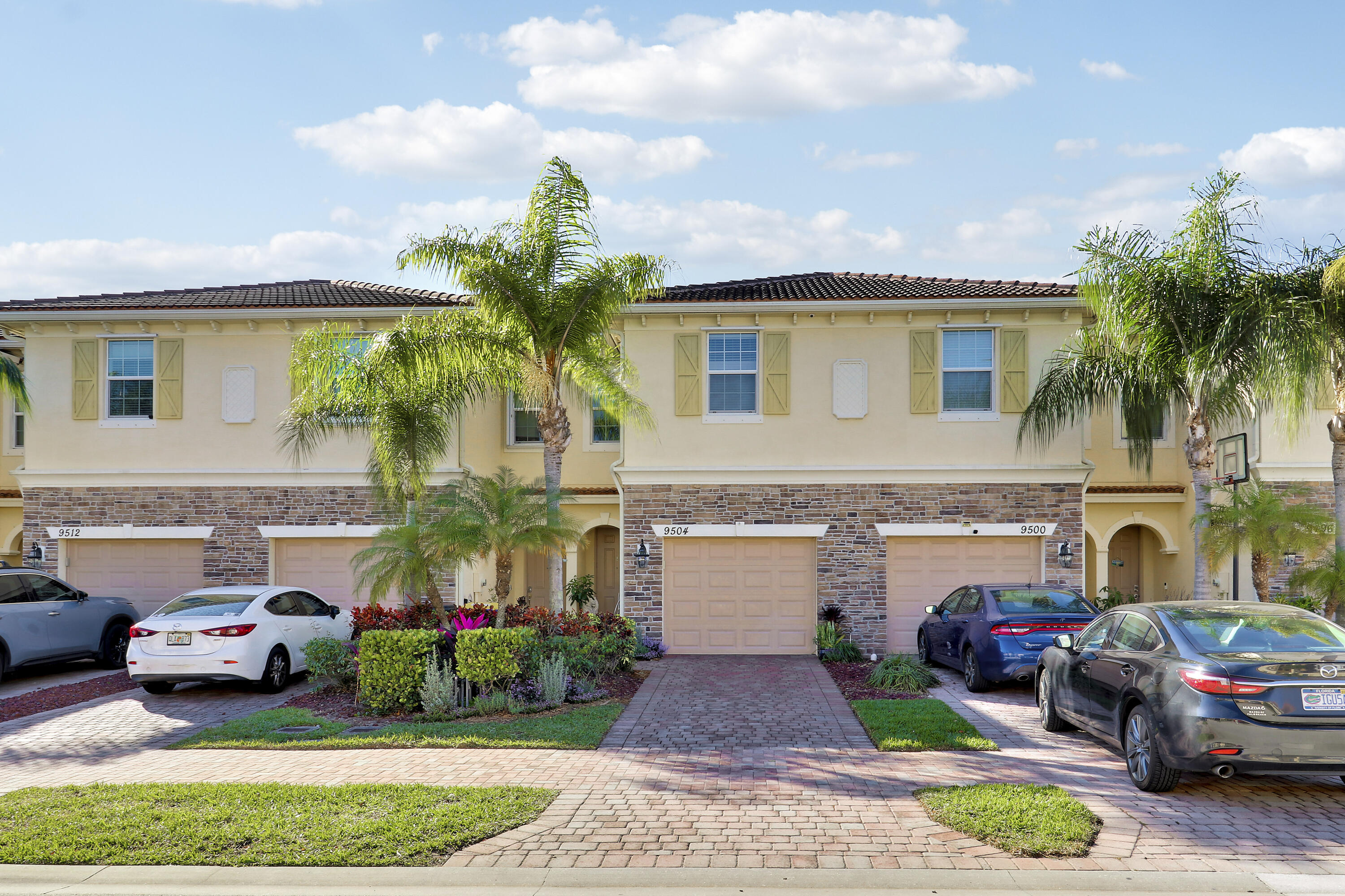 RIVER MARINA - Residential Lease