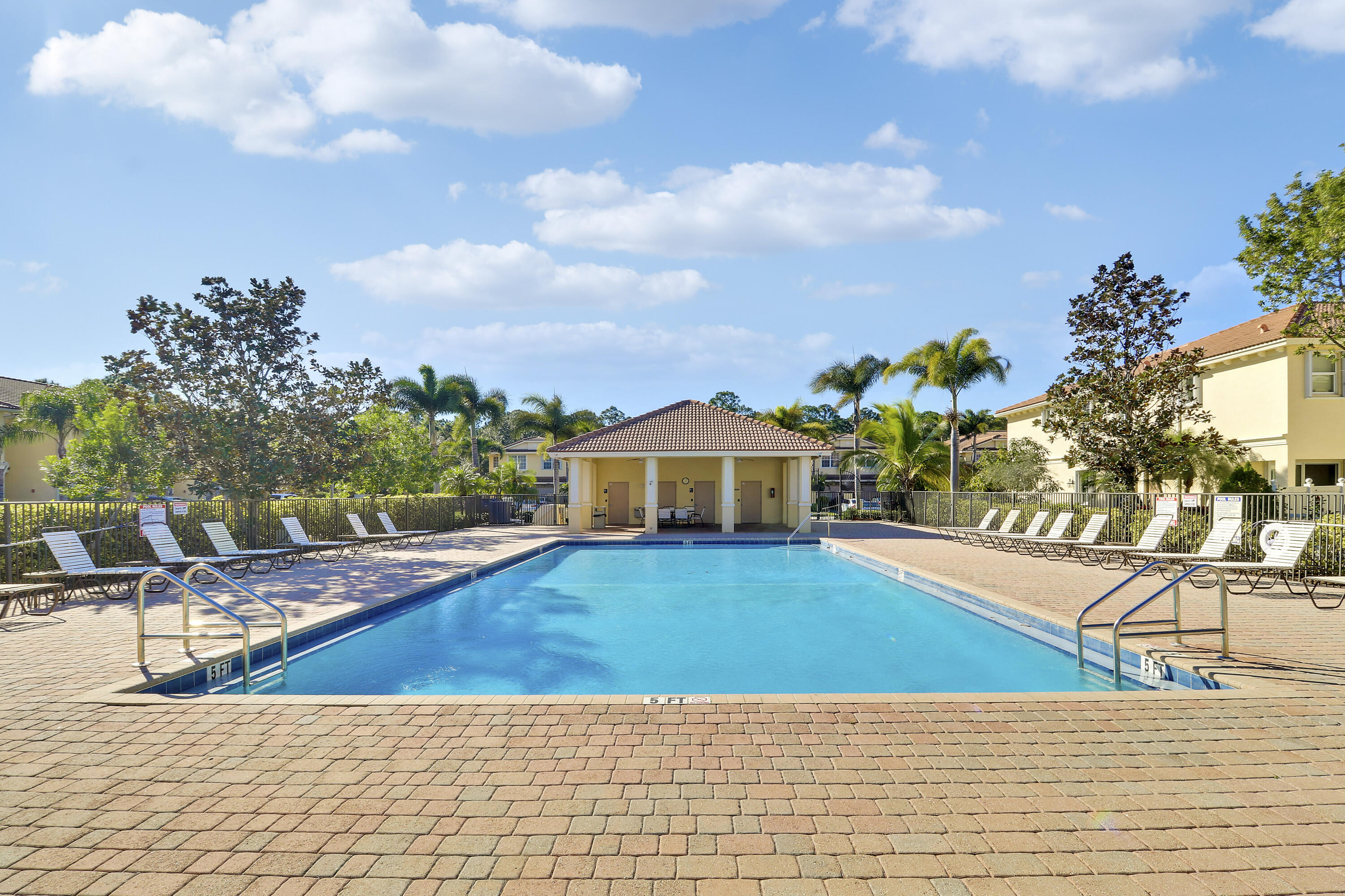 RIVER MARINA - Residential Lease