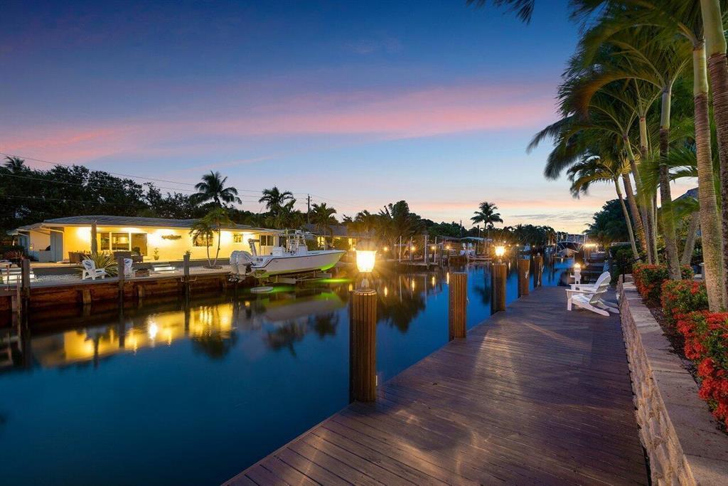CORAL KEY VILLAS 1ST SEC - Residential