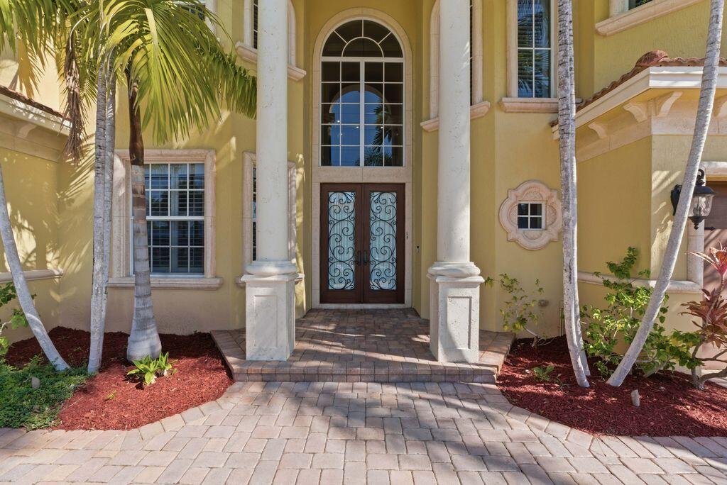 CORAL KEY VILLAS 1ST SEC - Residential
