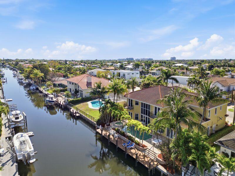CORAL KEY VILLAS 1ST SEC - Residential