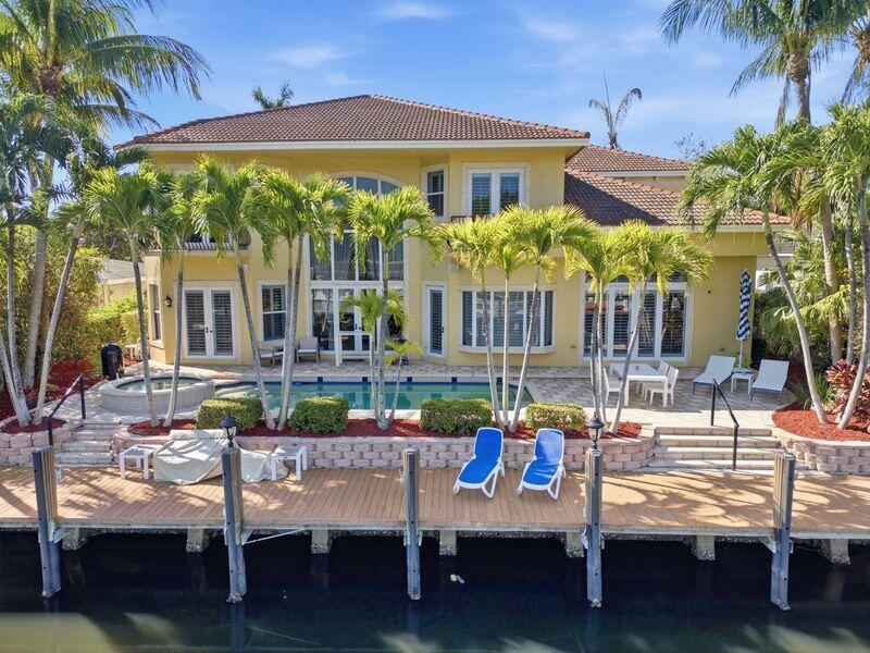 CORAL KEY VILLAS 1ST SEC - Residential