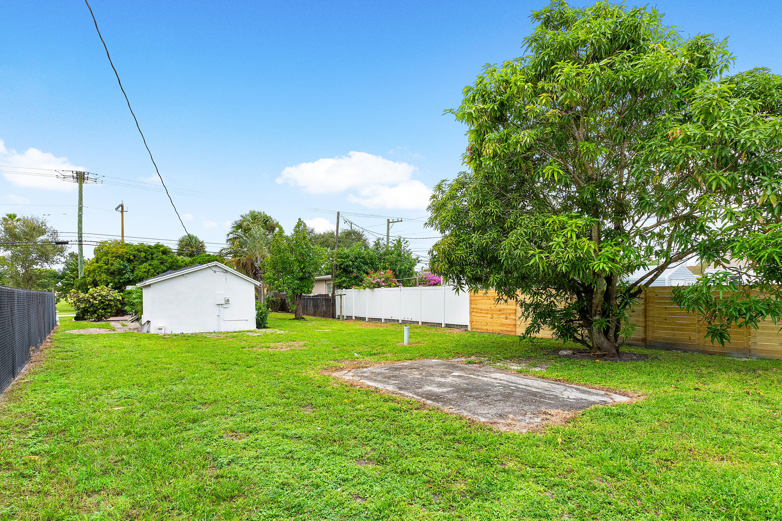 TOWN OF DELRAY - Residential