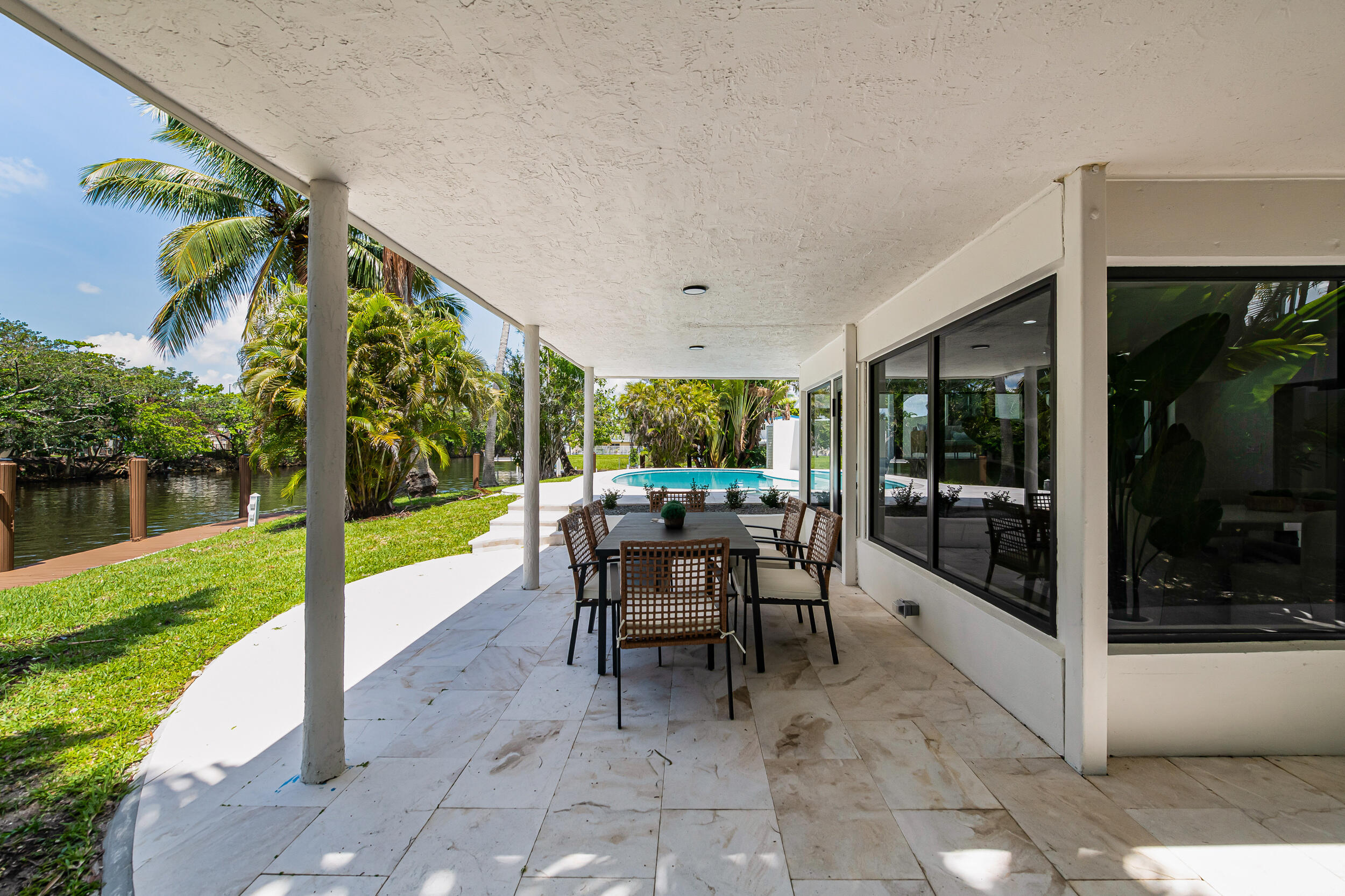 LAUDERDALE ISLES NO 2-BLK 10 - Residential Lease