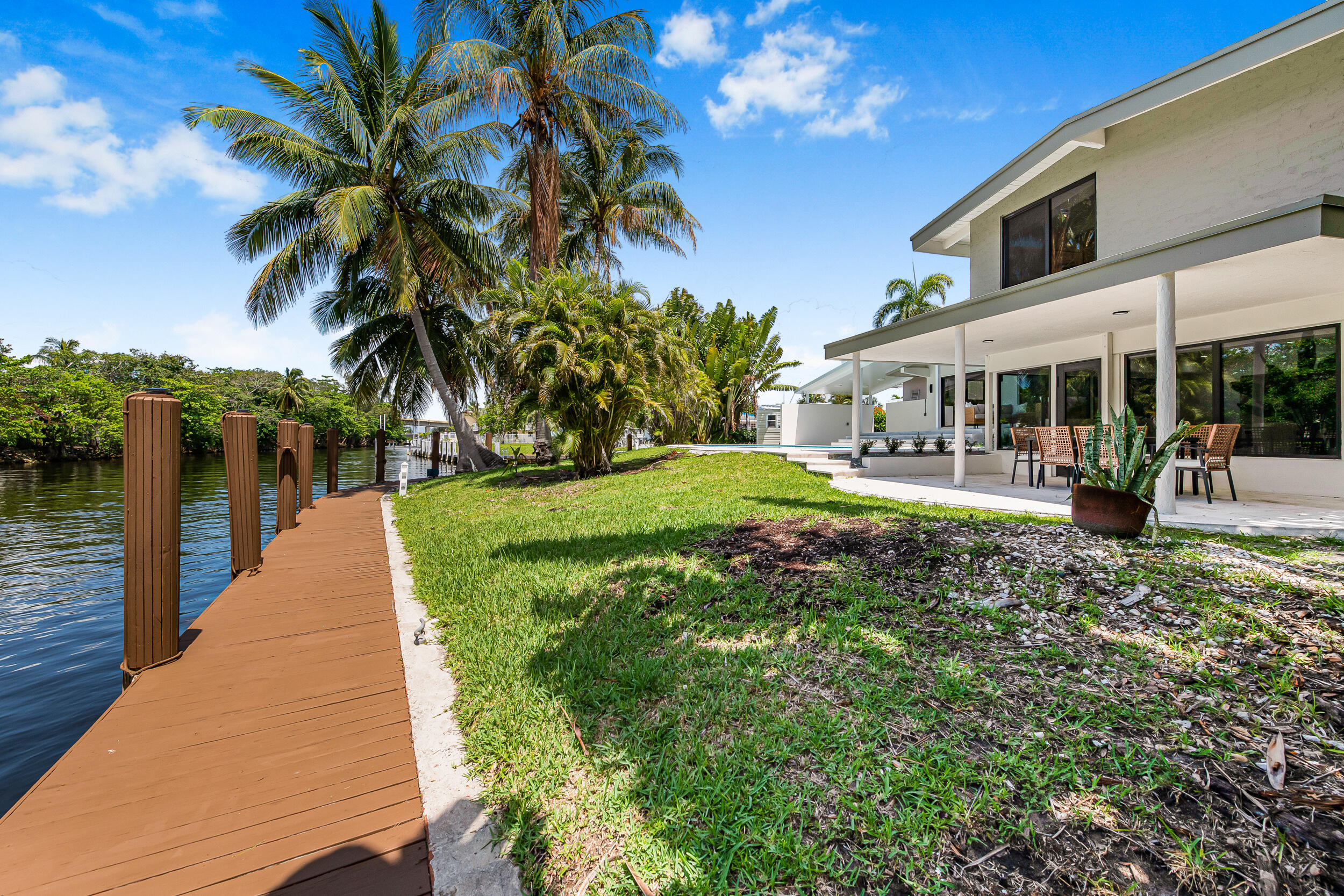 LAUDERDALE ISLES NO 2-BLK 10 - Residential Lease